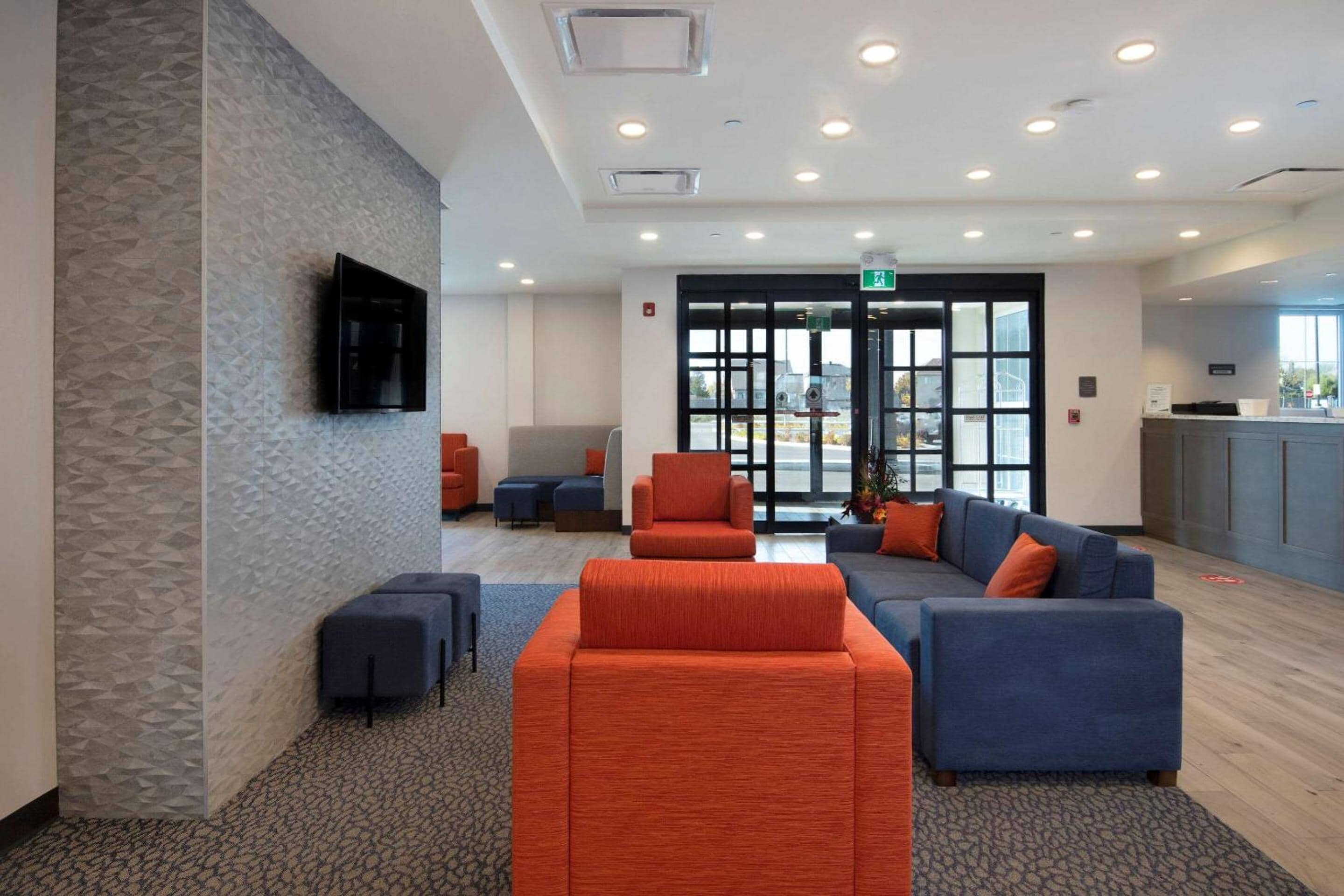 Comfort Inn & Suites — 4