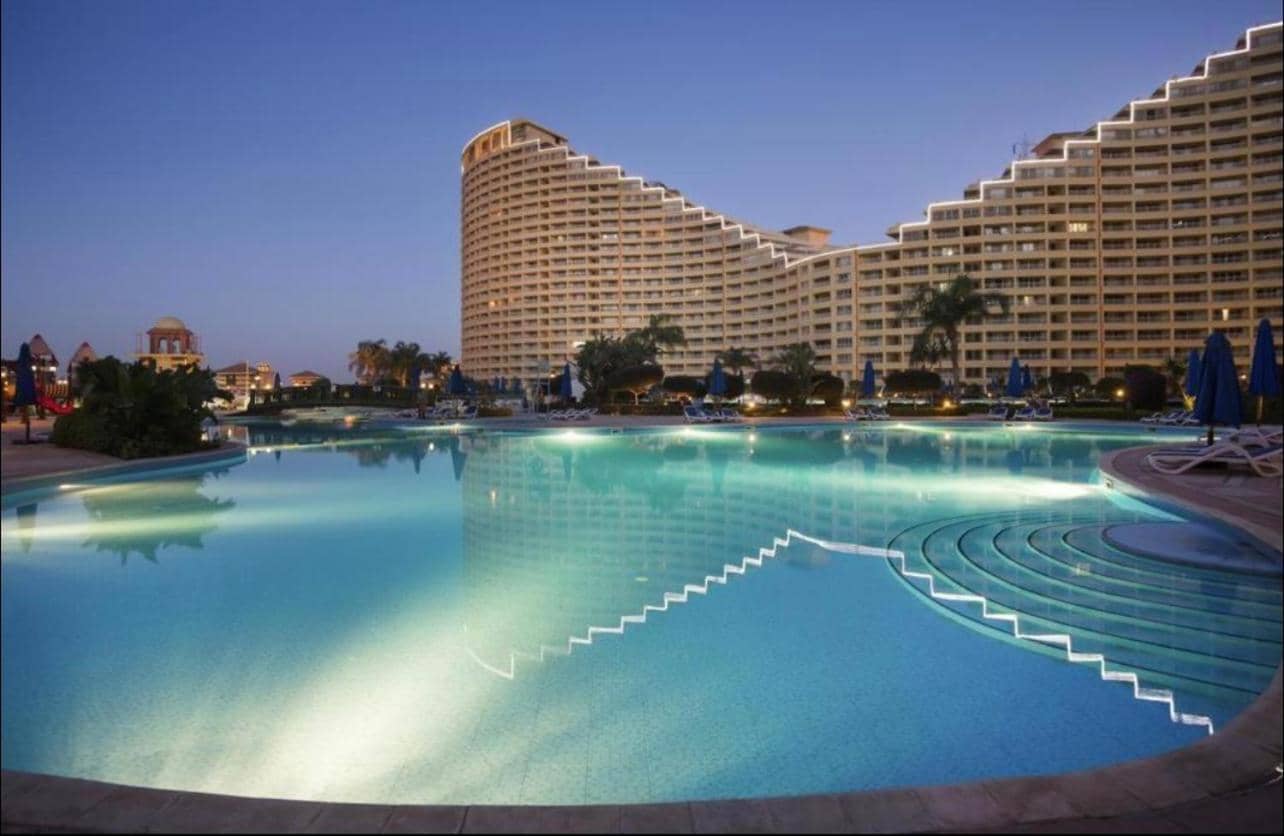 Amazing sea view Penthouse Apartment in Pyramids Porto El-Sokhna