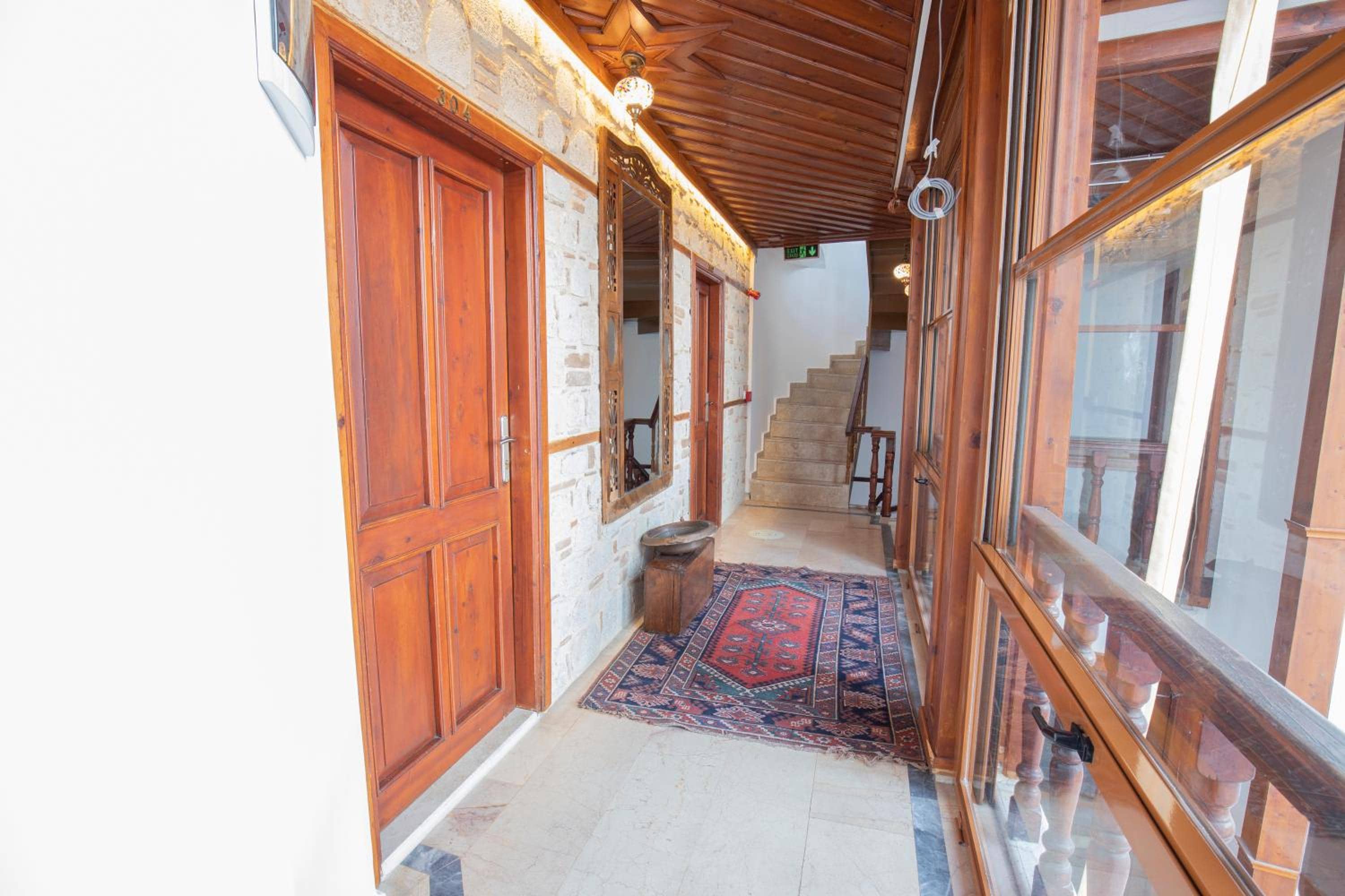 White Garden Hotel-Adult Only — 3
