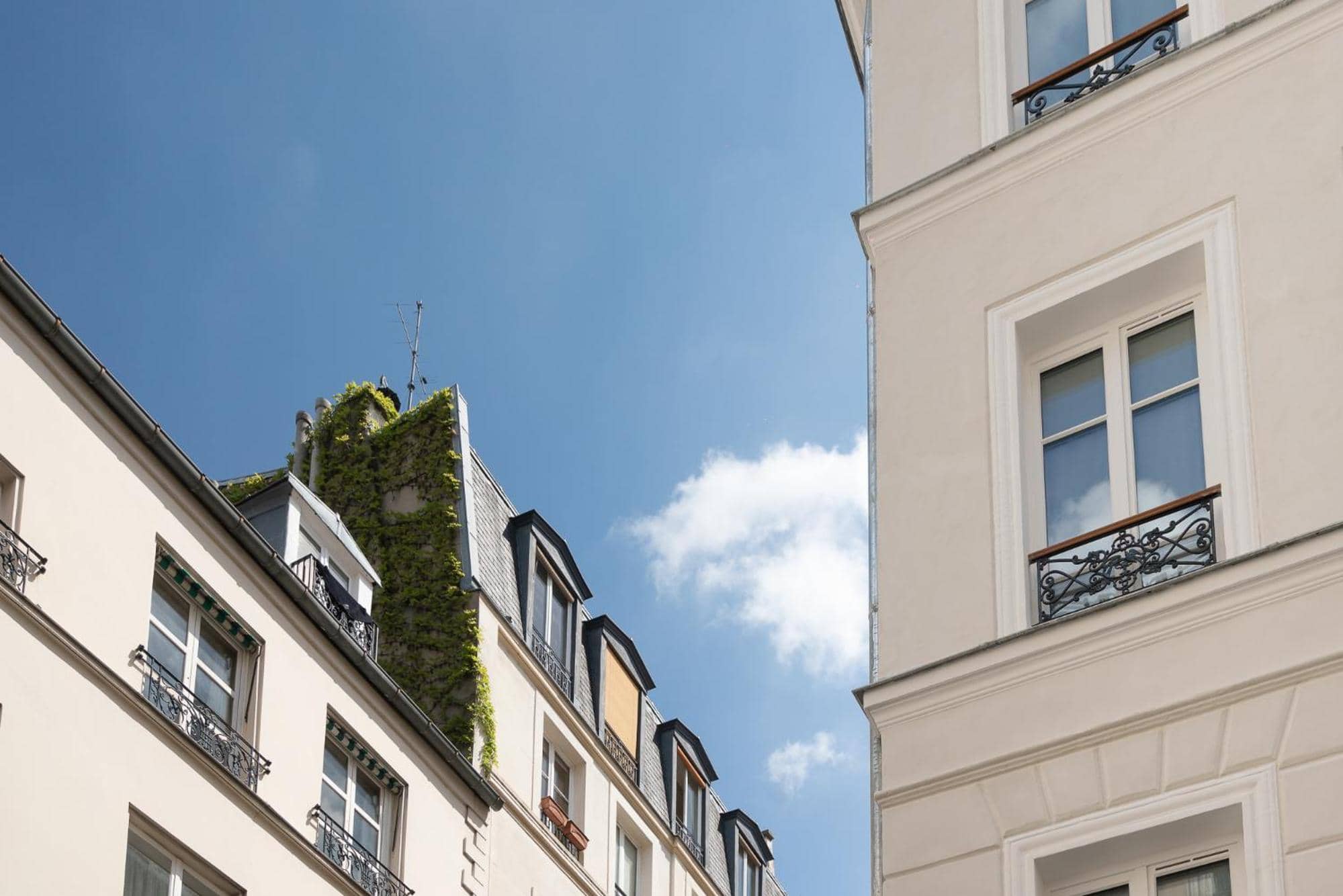 Hotel Saint-Louis en L'Isle - Notre-Dame