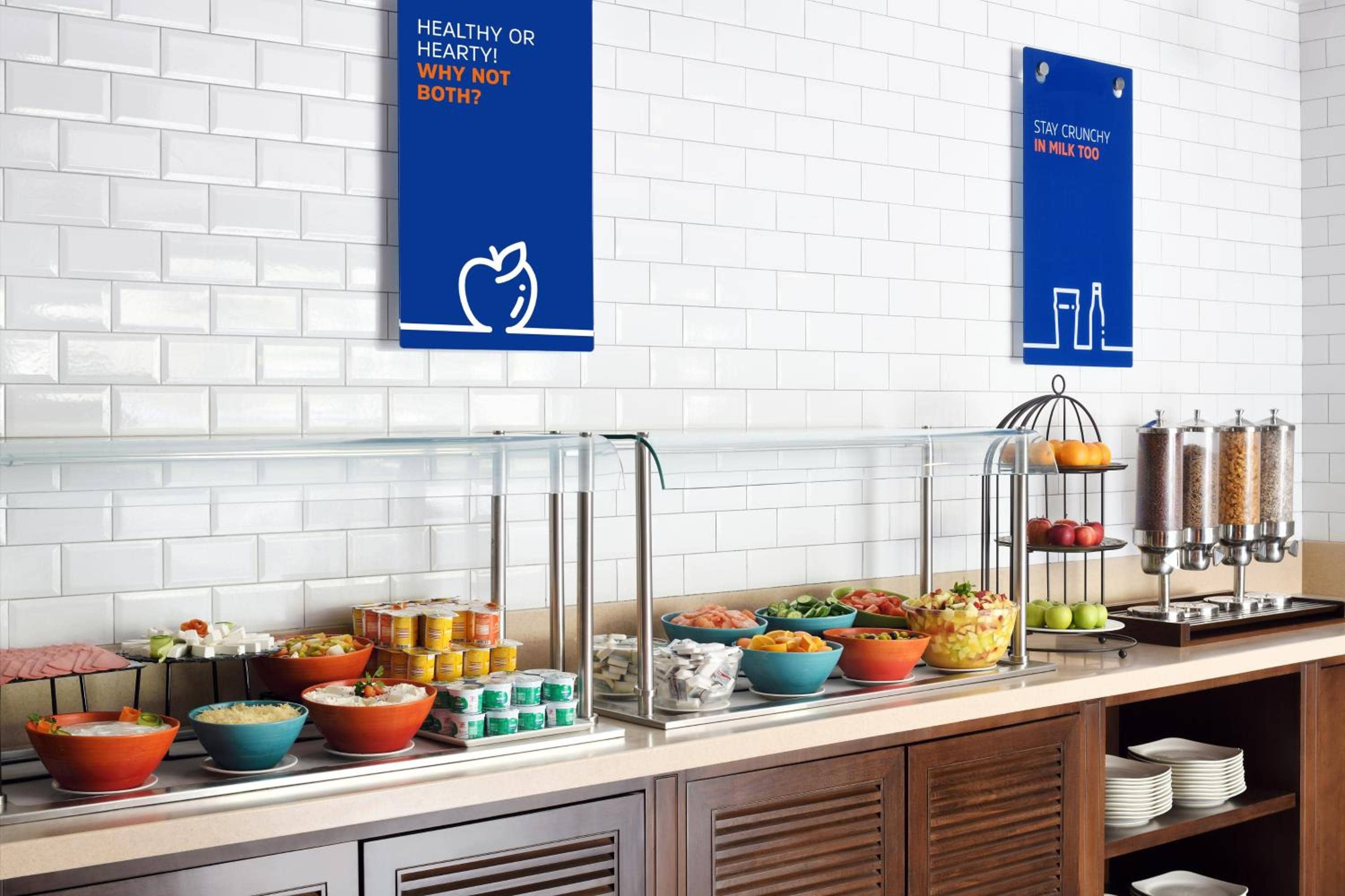 Holiday Inn Express Dubai Safa Park by IHG — 2