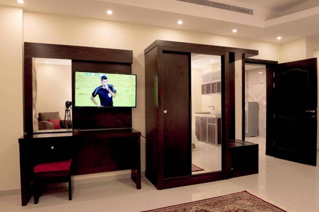 Rolana Furnished Apartments — 3