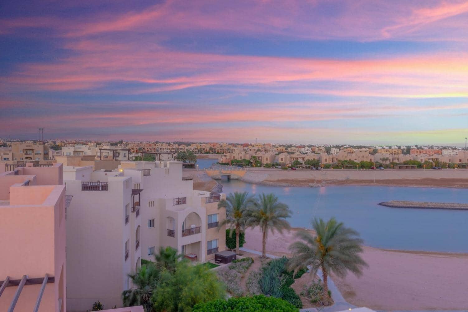Sunny 2 Bedroom + Private Roof Terrace Lagoon View