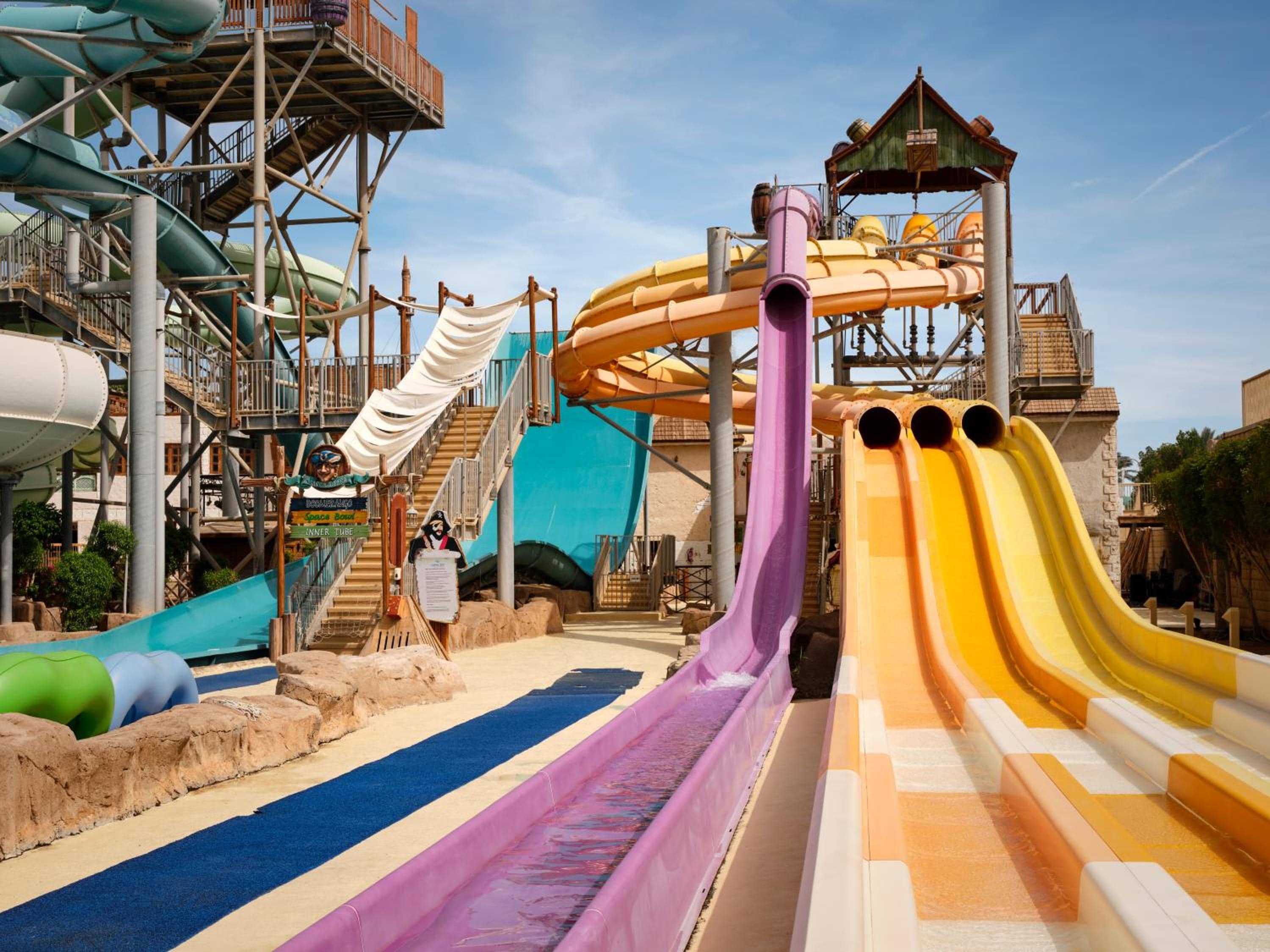 Coral Sea Aqua Club Resort — 3