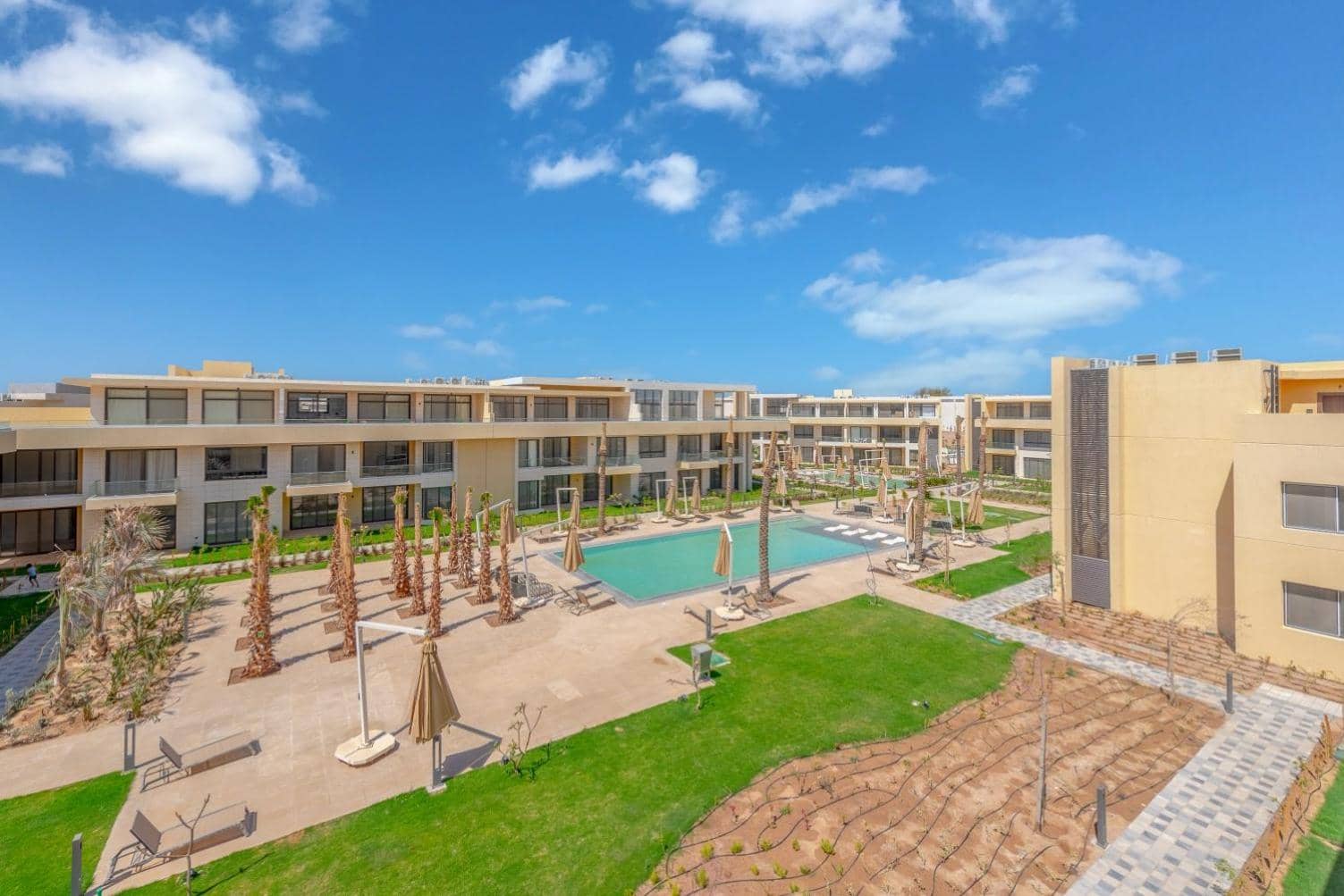 Modern 2-Bedroom Penthouse G-Cribs Pool view