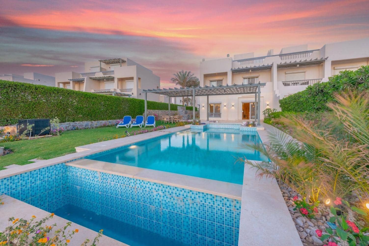 Joubal 3BR Villa Private Pool next to Marina — 5