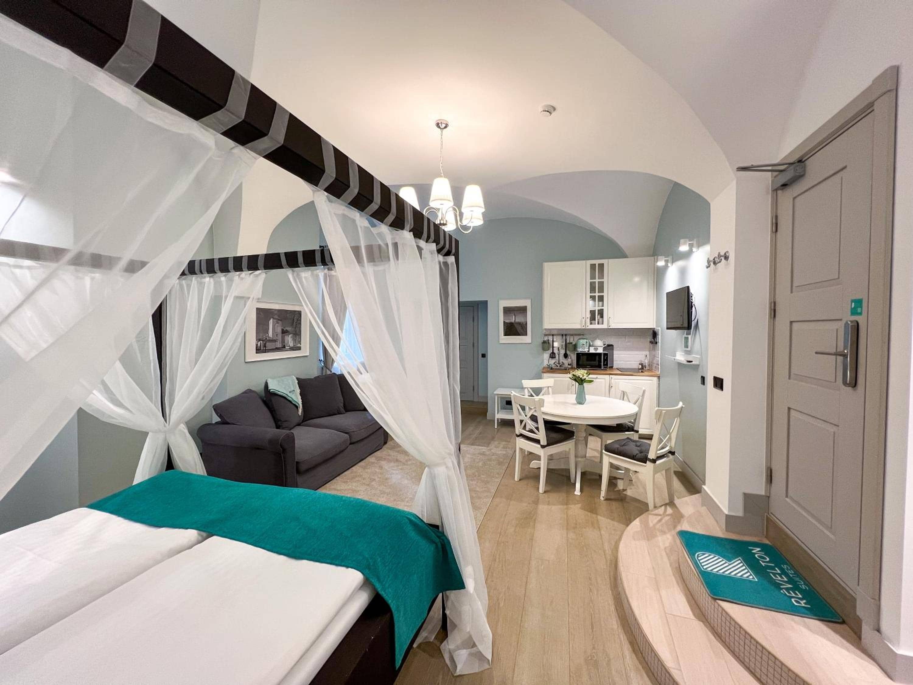 Revelton Suites Riga — 2