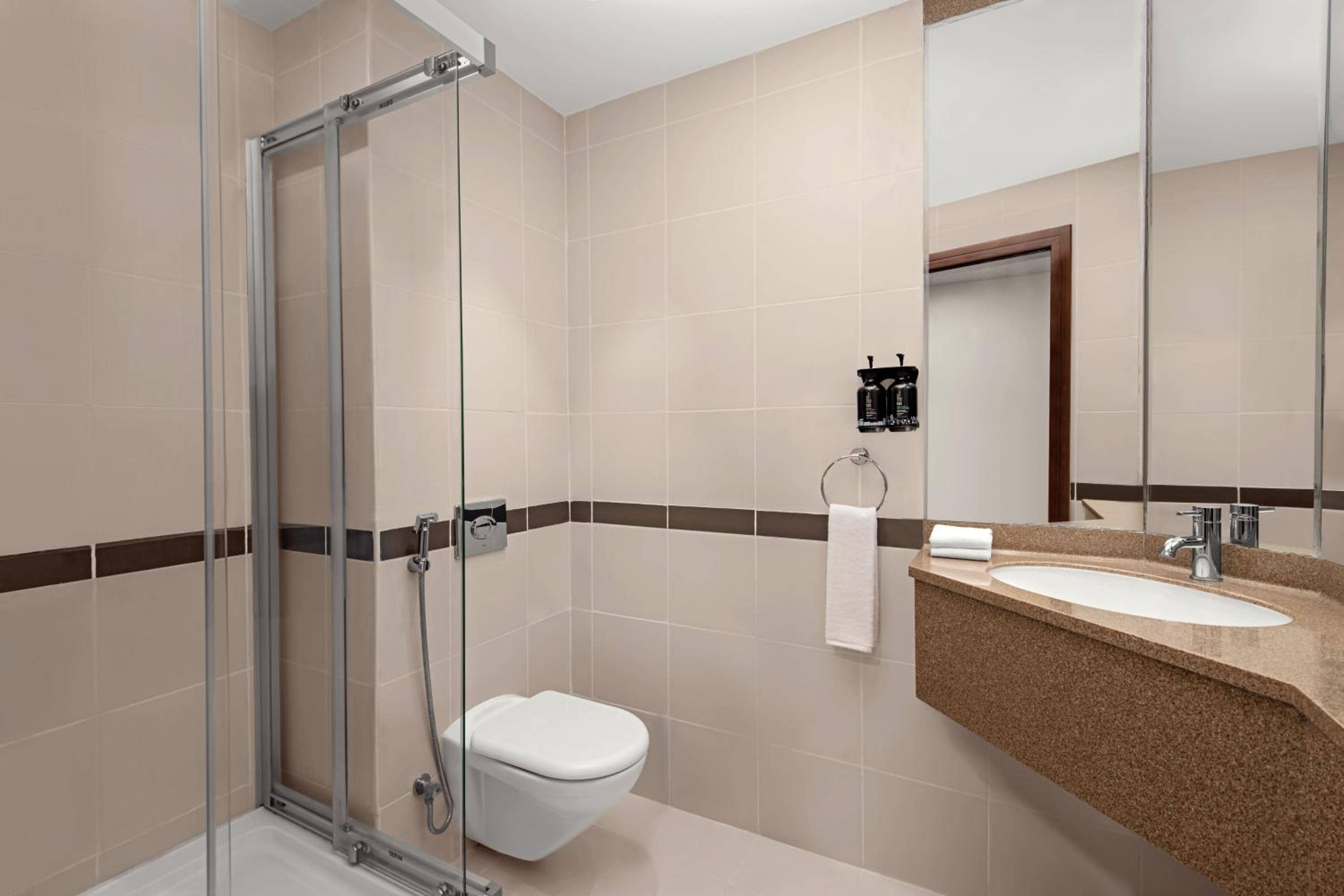 Holiday Inn Express Dubai Internet City by IHG — 4