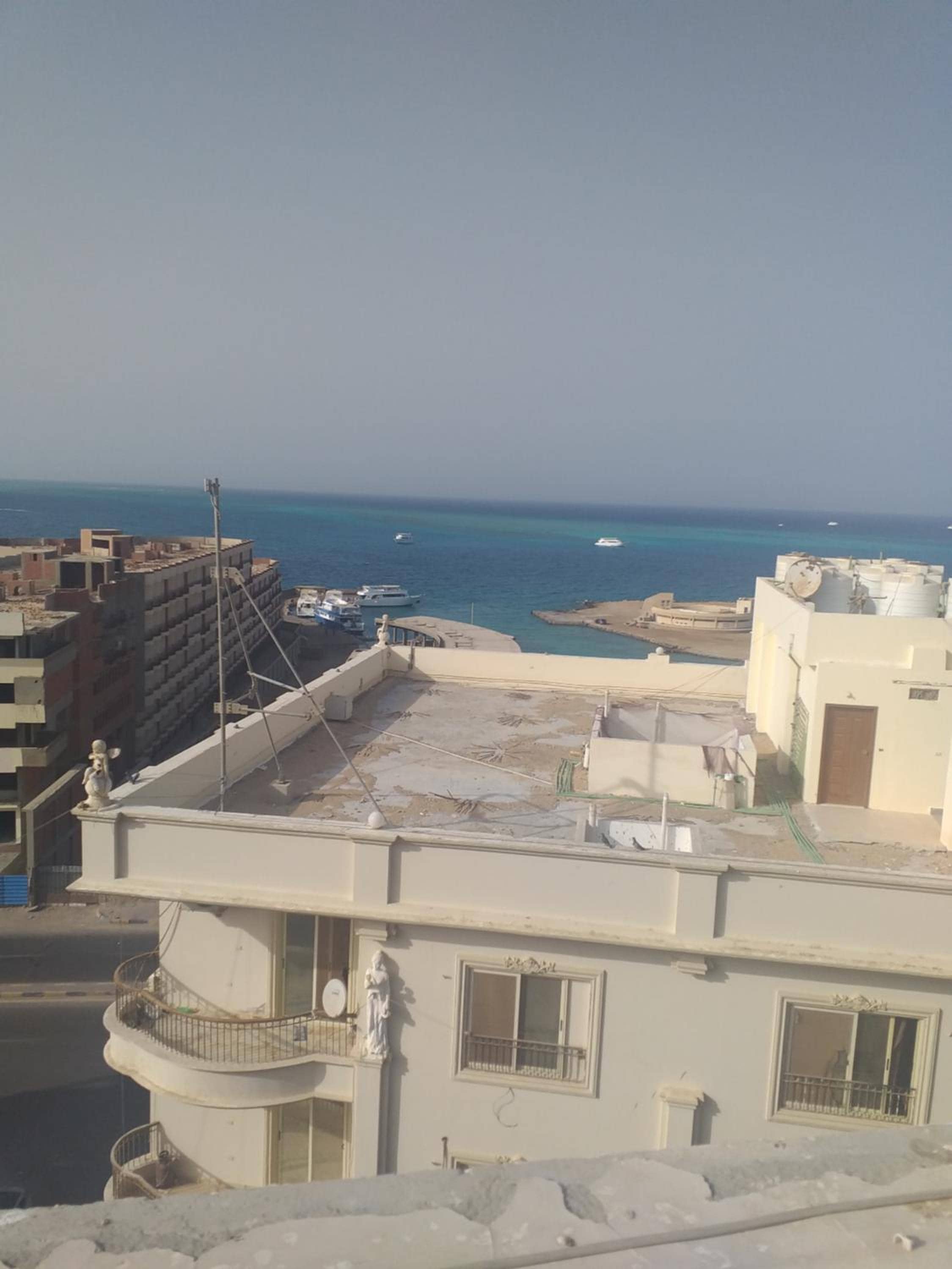 Cleopatra Resort F16 — 3