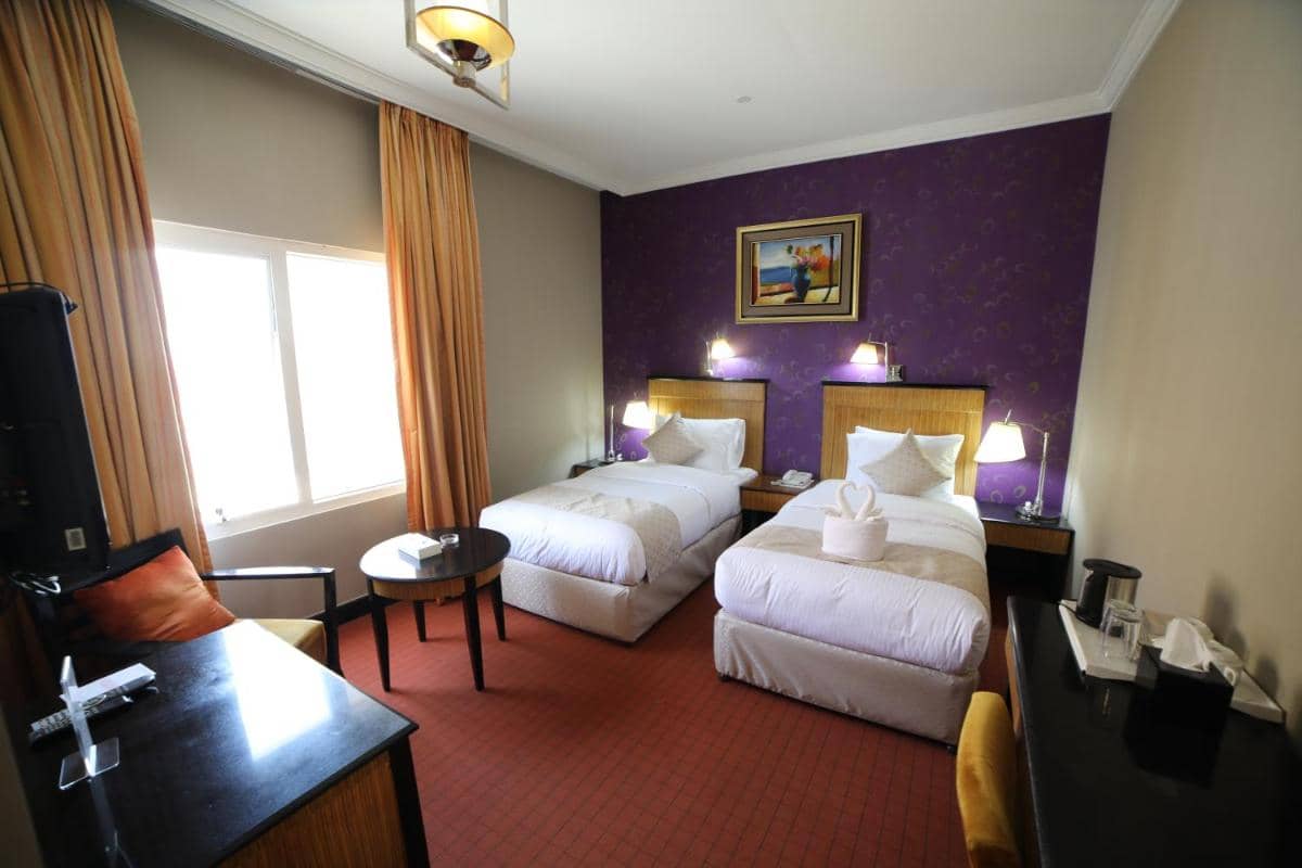 CREEK GATE HOTEL-BAITHANS — 5
