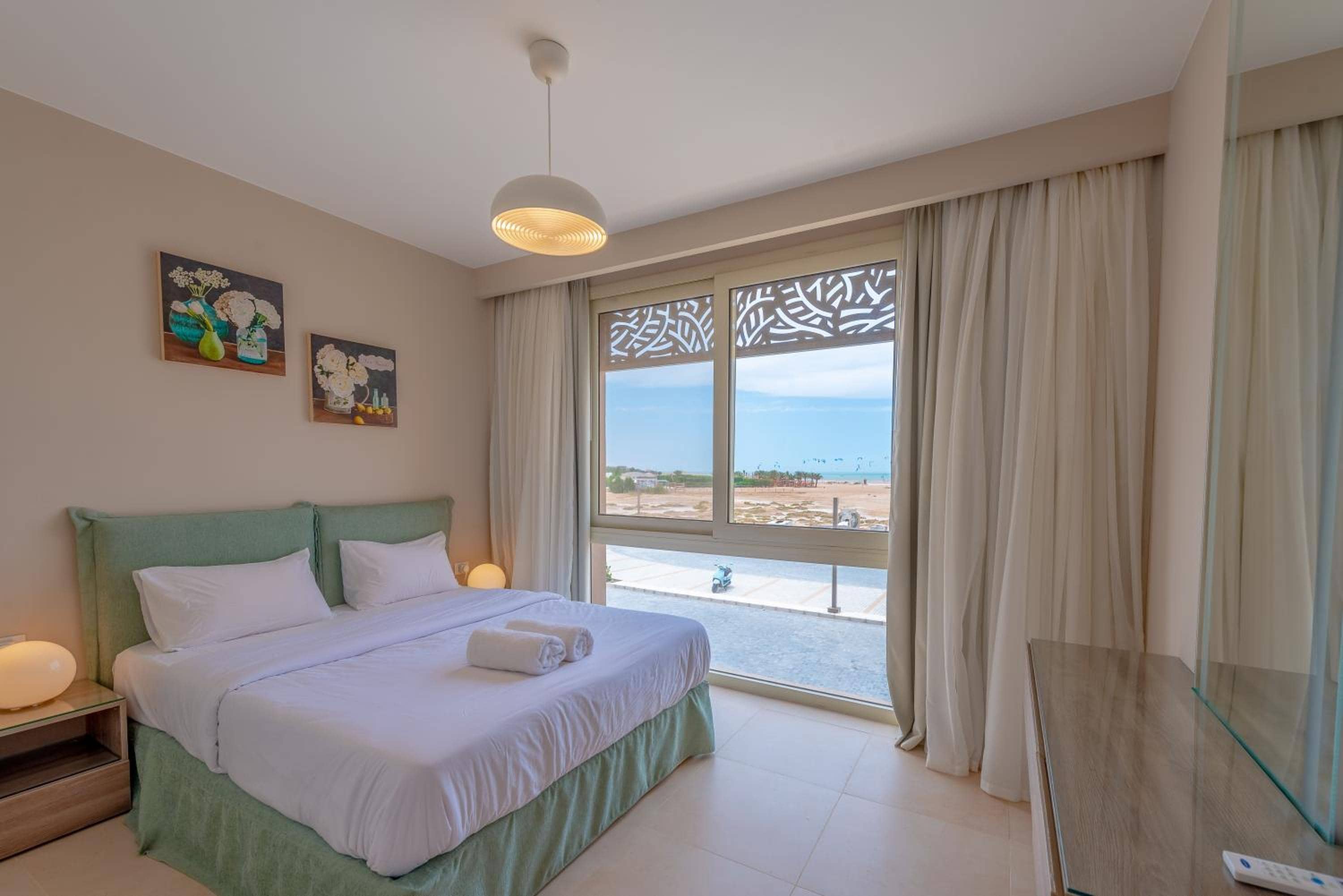 Mangroovy 2 Bedroom Sea View Apartment, Pool & Beach — 2