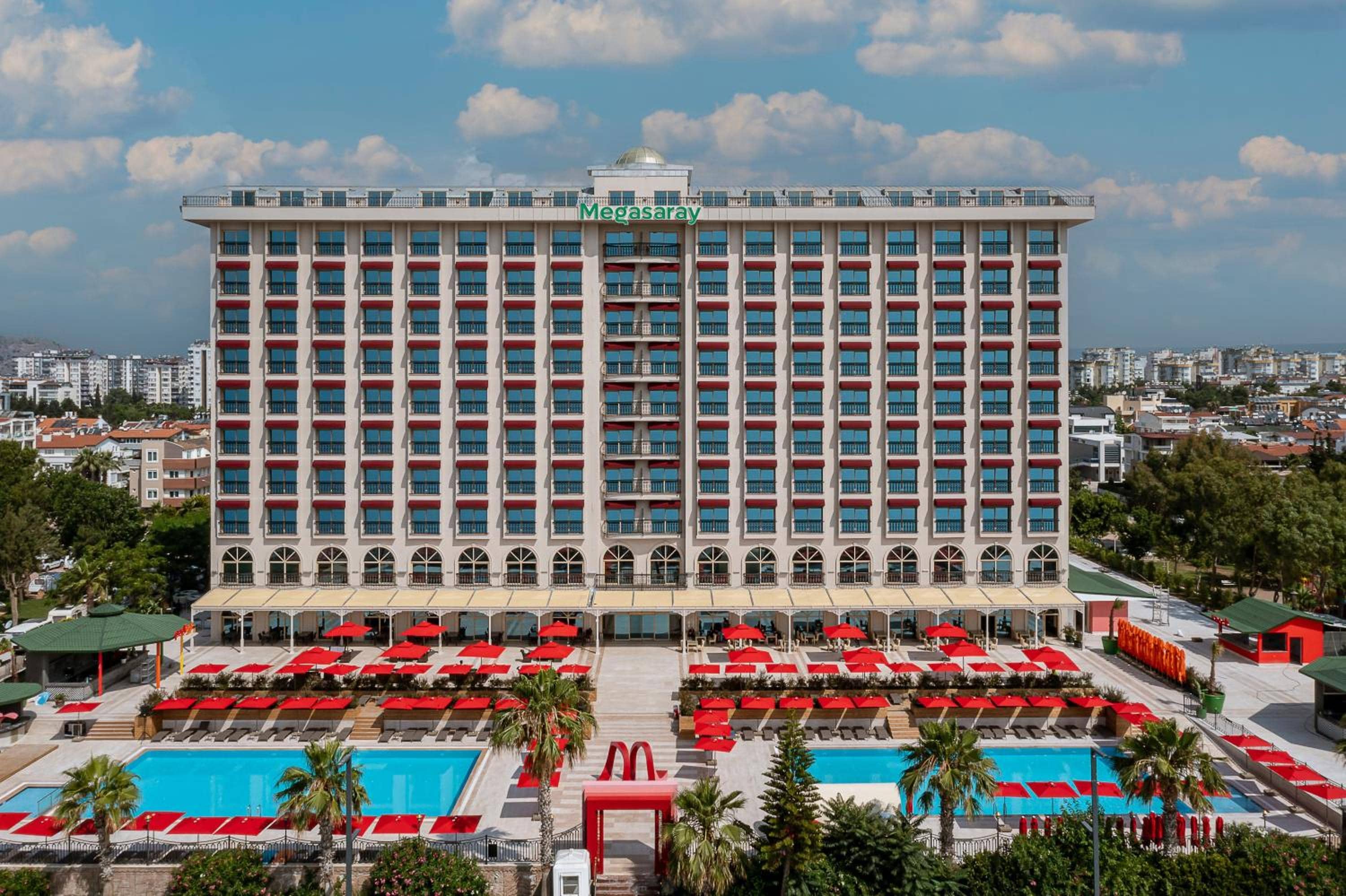 Megasaray Westbeach Antalya — 2