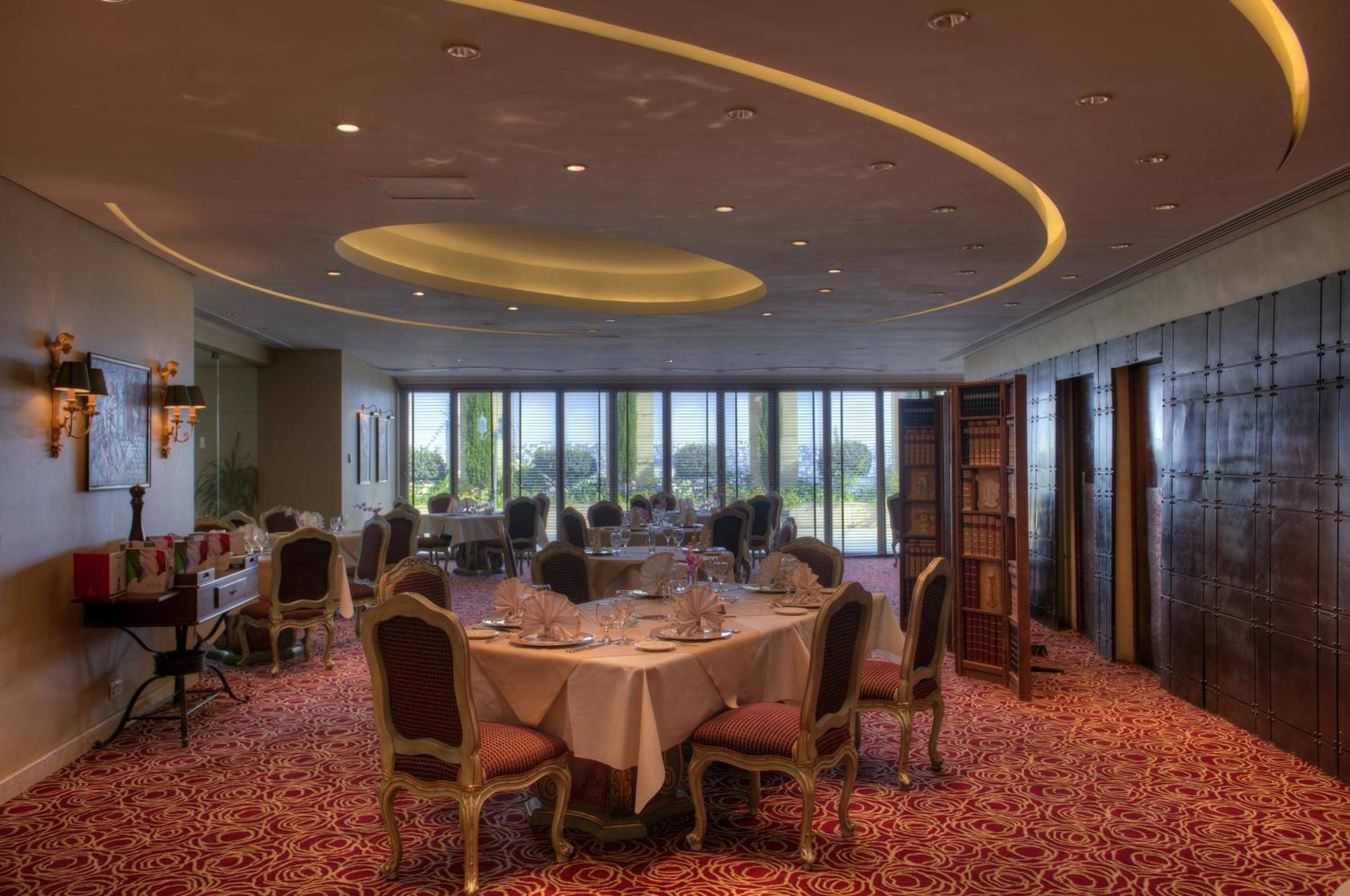 Le Royal Hotel - Amman — 2