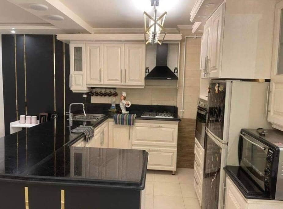 Unique Seaview 3-Bedroom Apartment — 4