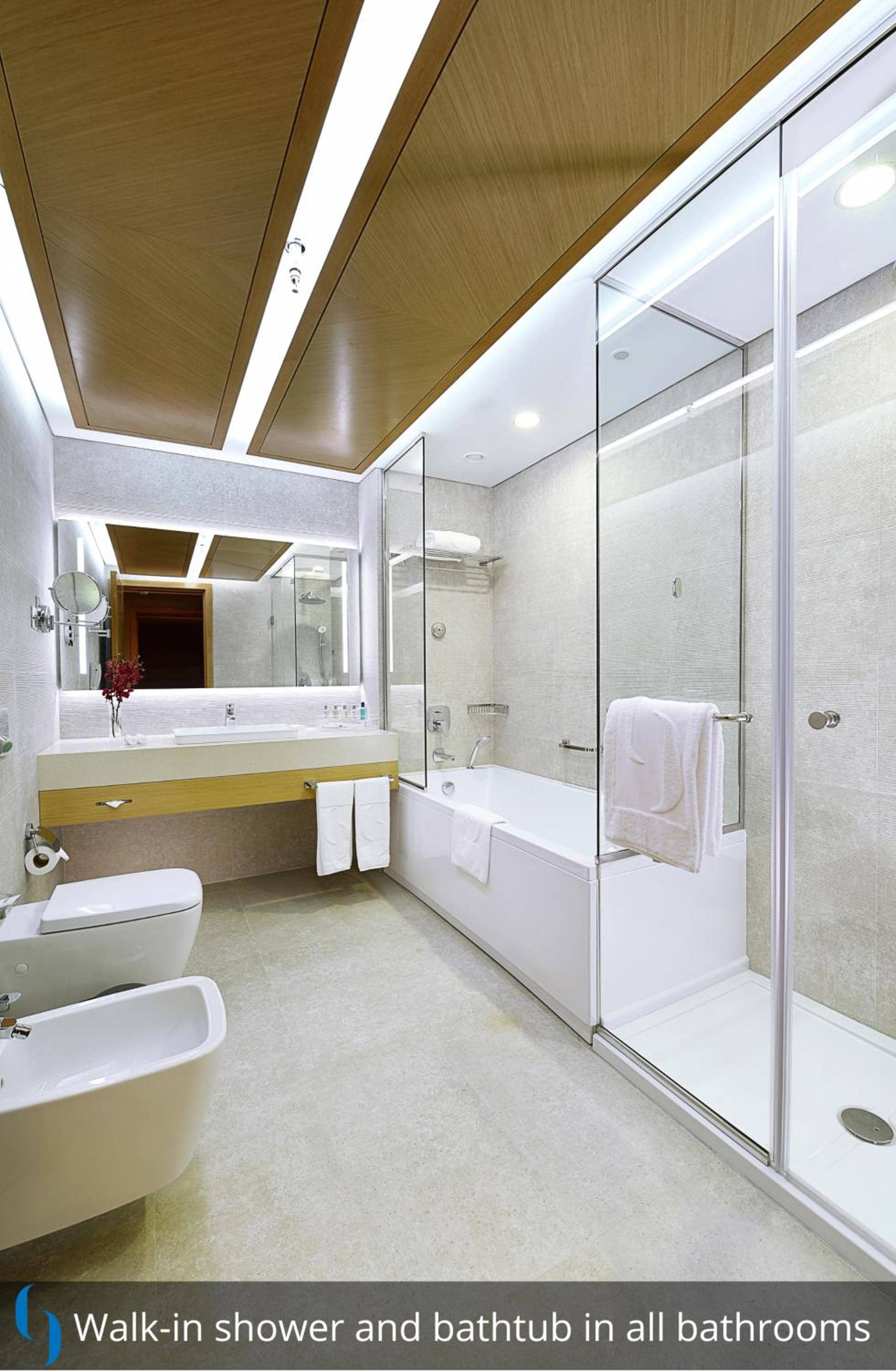 Grand Cosmopolitan Hotel — 2