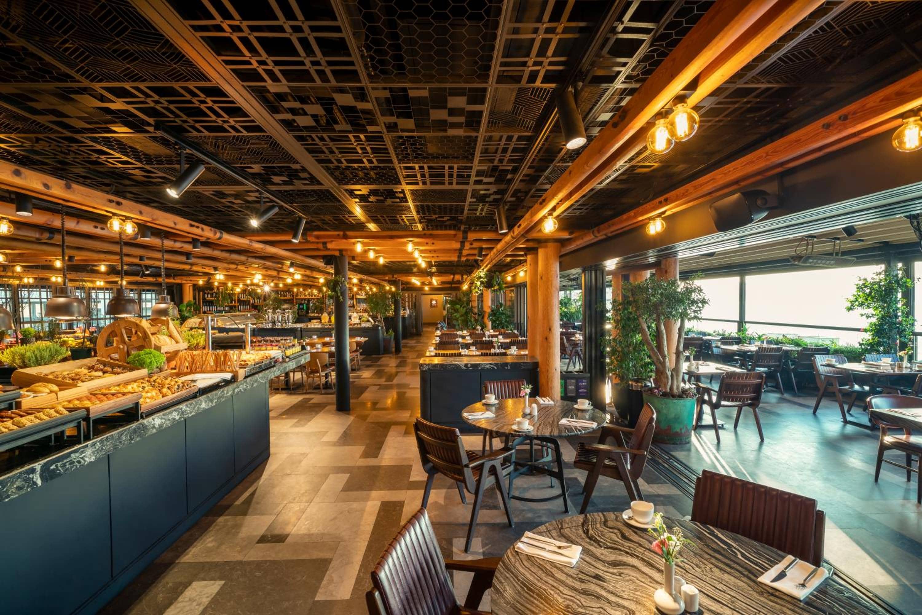 Novotel Istanbul Bosphorus Hotel — 2