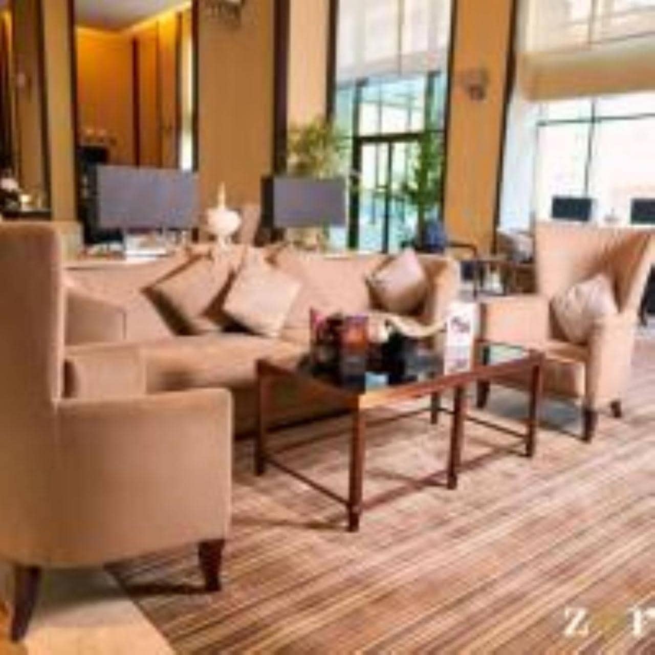 Zara Continental Hotel — 5
