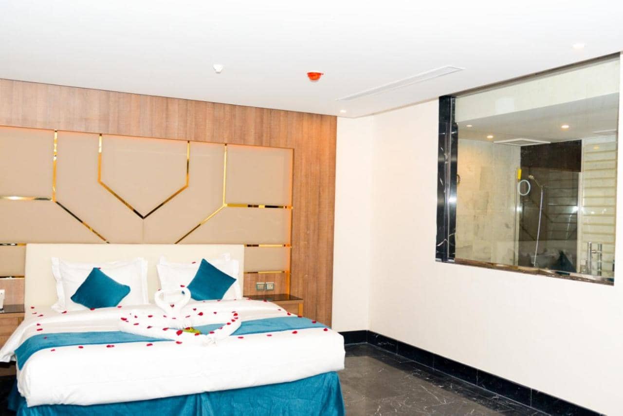 Mora Hotel By Pioneer — 5