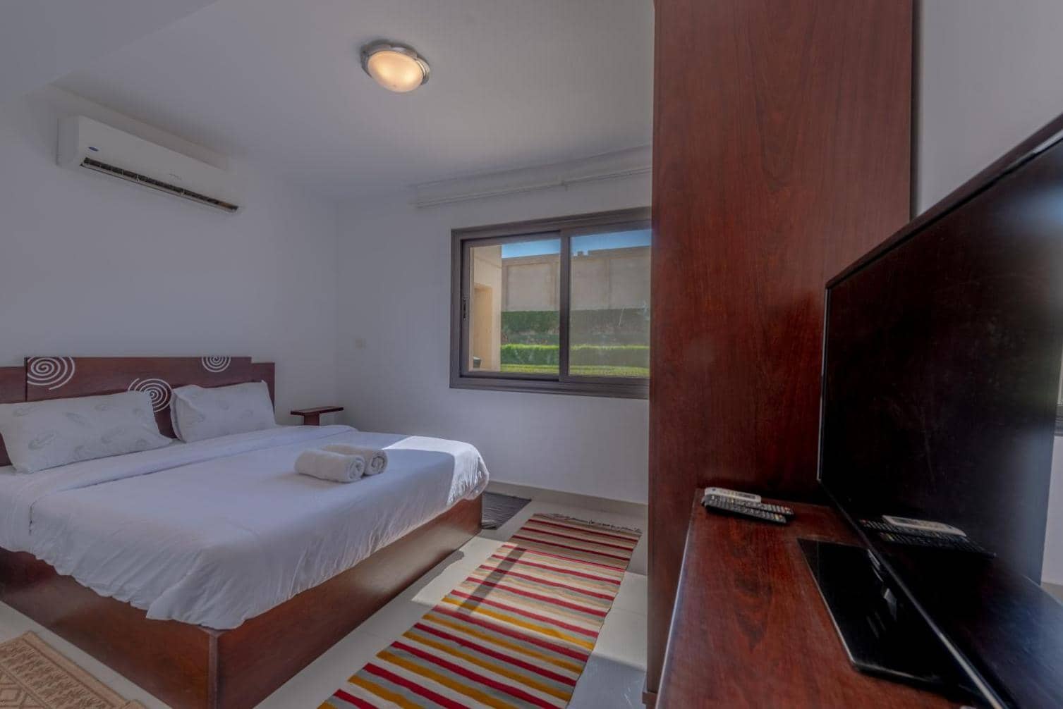 Cozy 2-Bedroom Apartment in G-Cribs, El Gouna. Terrace & Pool — 3
