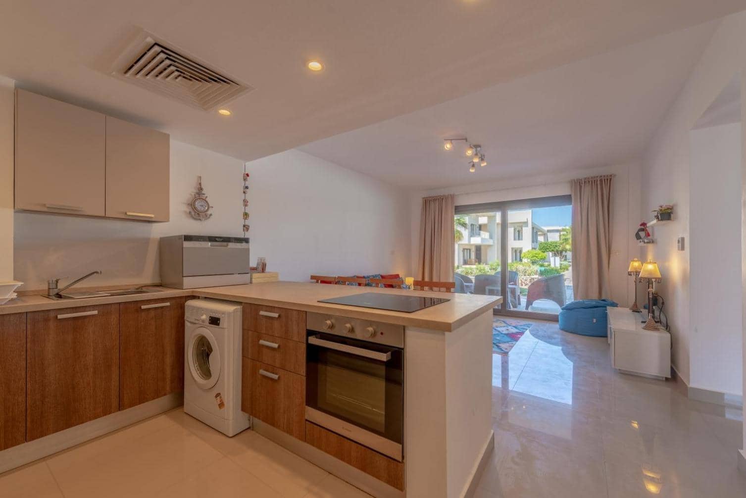 Cozy 2-Bedroom Apartment in G-Cribs, El Gouna. Terrace & Pool — 5