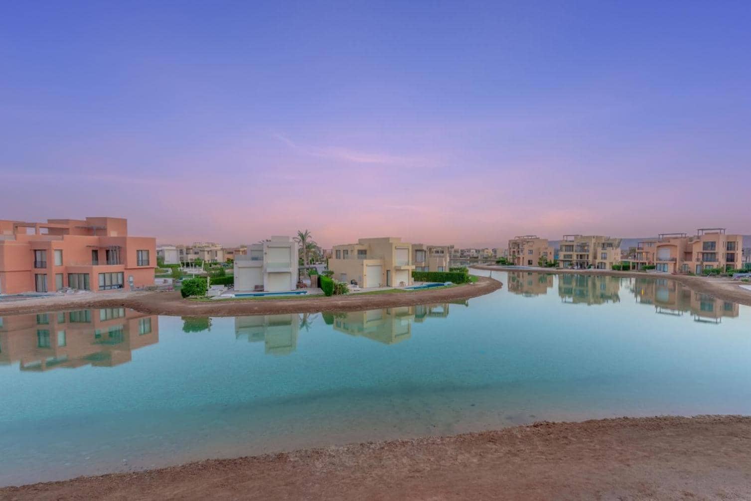 Light-Filled 4-Bedroom Villa in Tawila, El Gouna. Jacuzzi & Lagoon — 5