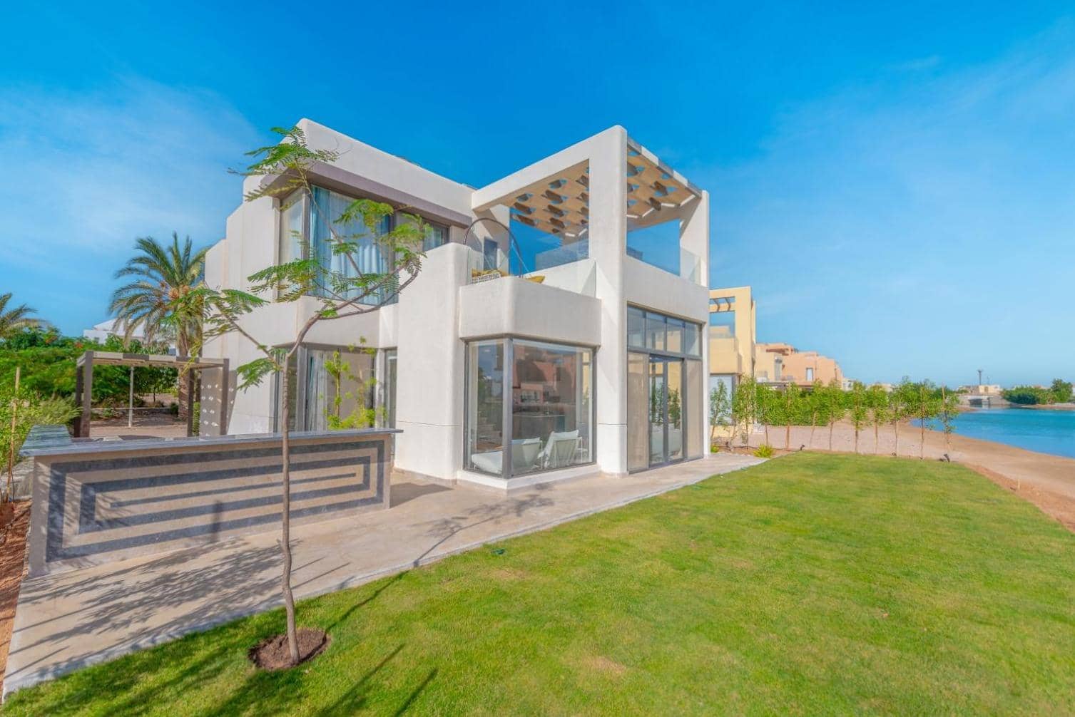 Light-Filled 4-Bedroom Villa in Tawila, El Gouna. Jacuzzi & Lagoon — 2