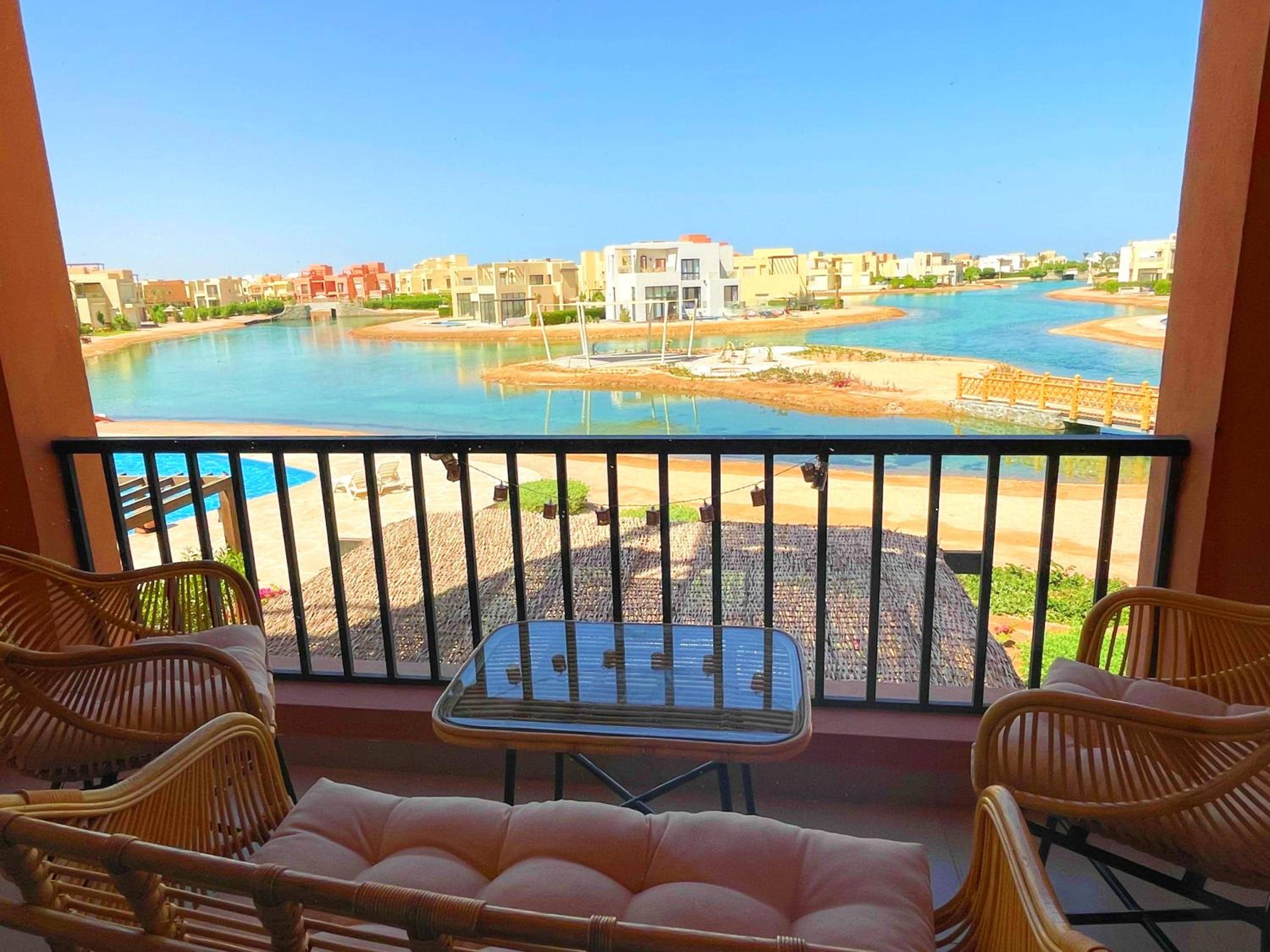 Boho Chic - Scenic Lagoon View at Tawila, Gouna — 5