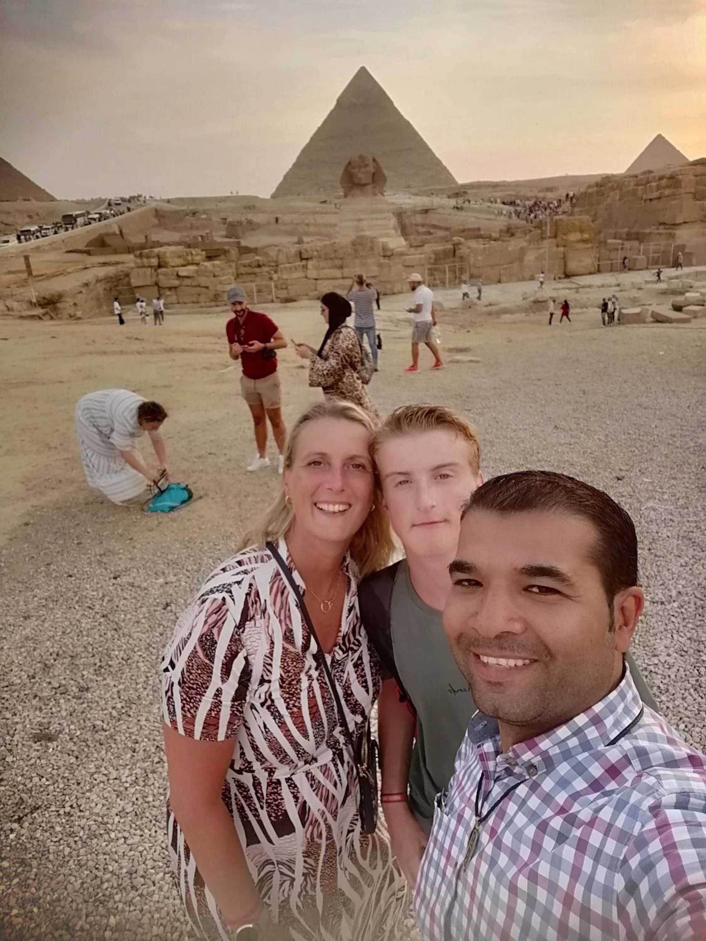 Rihana pyramids hotel — 2