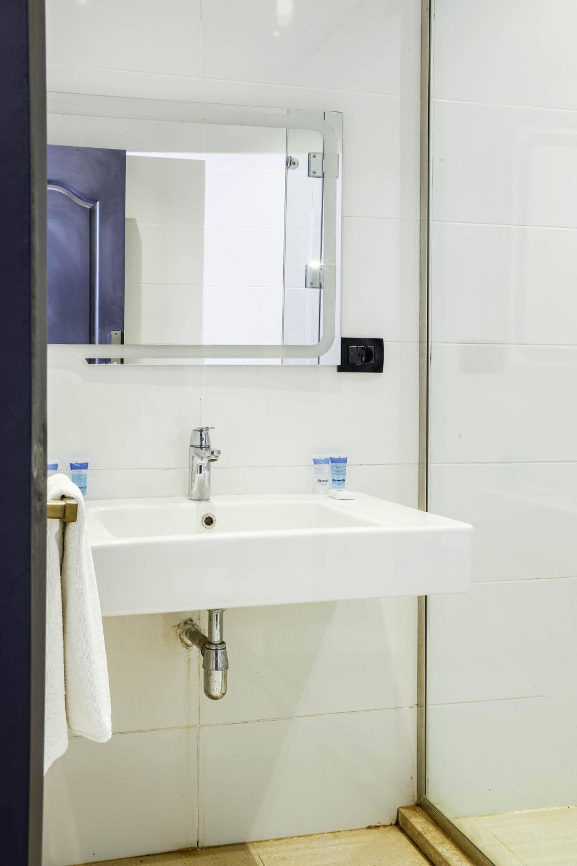 NewCity Hotel & Suites — 5
