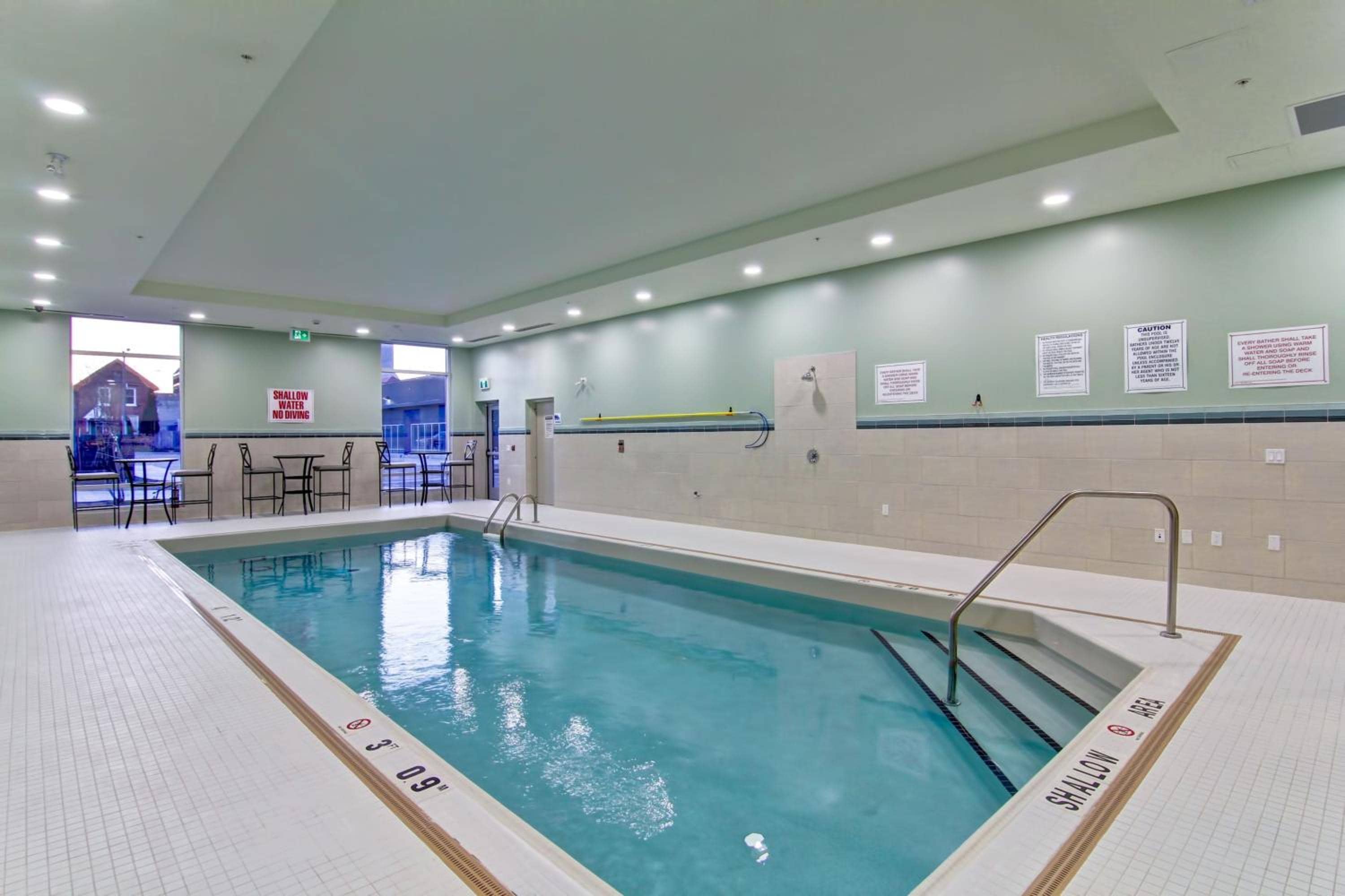 Holiday Inn Express & Suites Oshawa Downtown - Toronto Area by IHG — 3