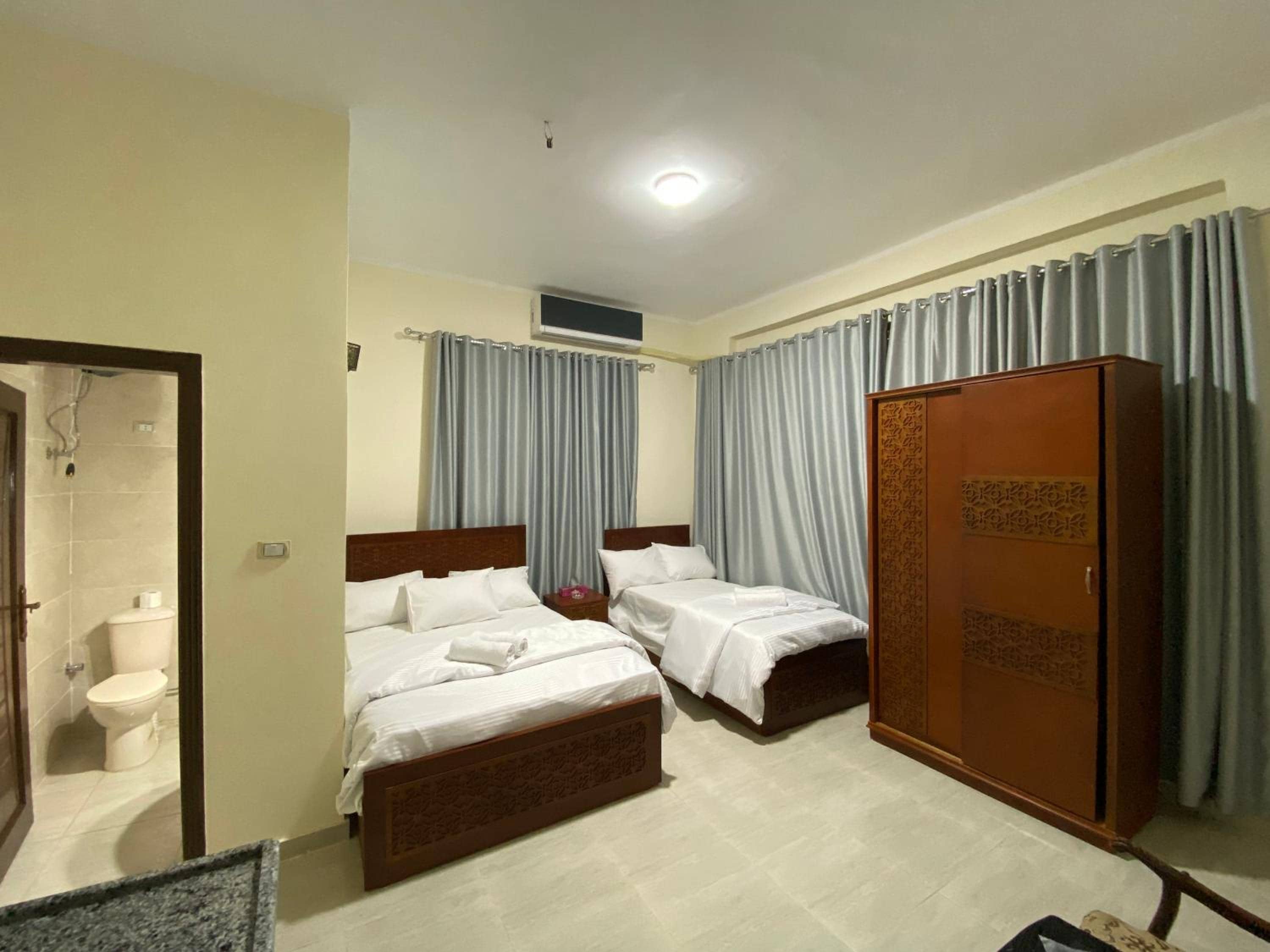 Sneferu Hotel — 5
