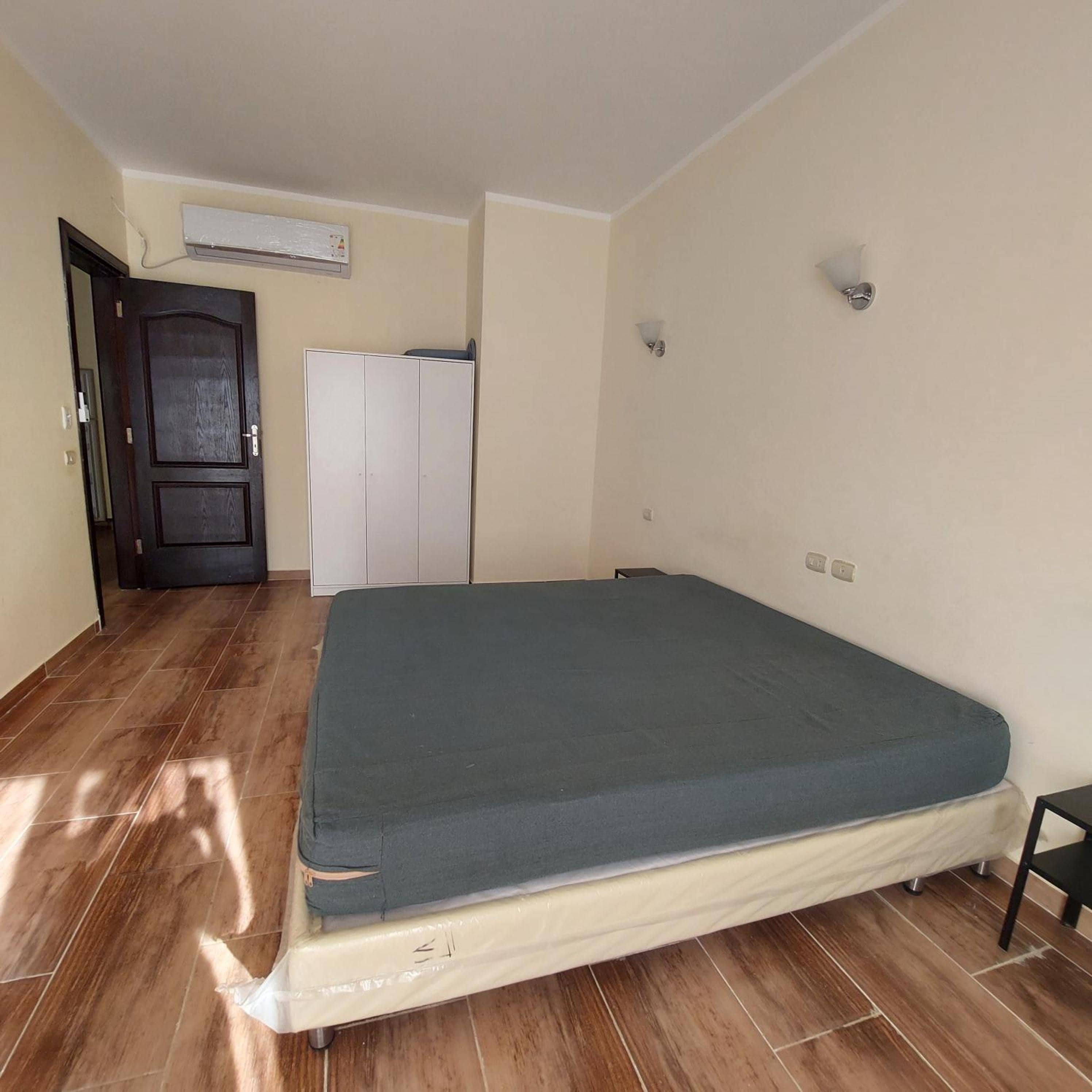 Florenza Khamsin 1 bedroom apartment with swimming pool view — 3