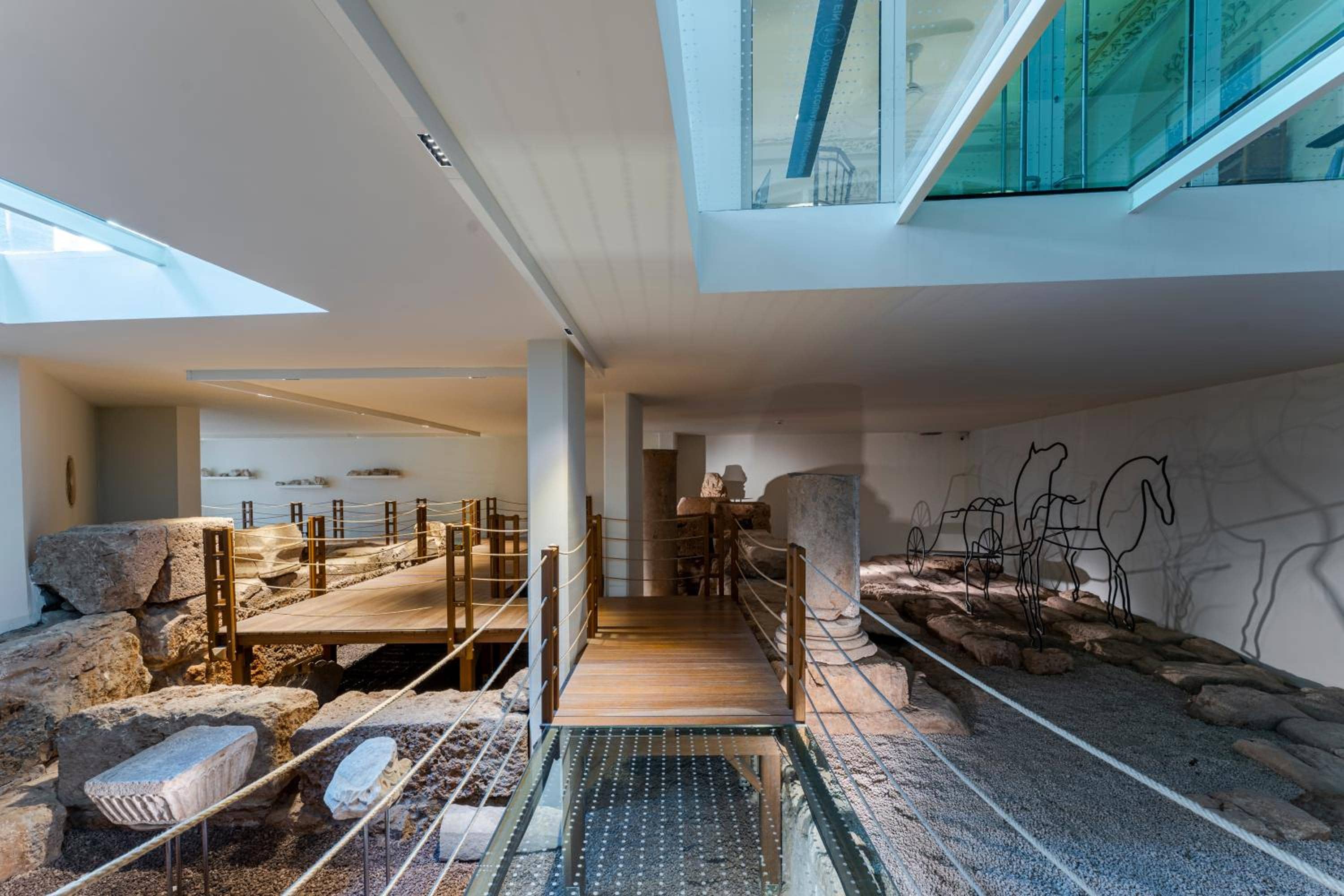 RuinAdalia Hotel — 2