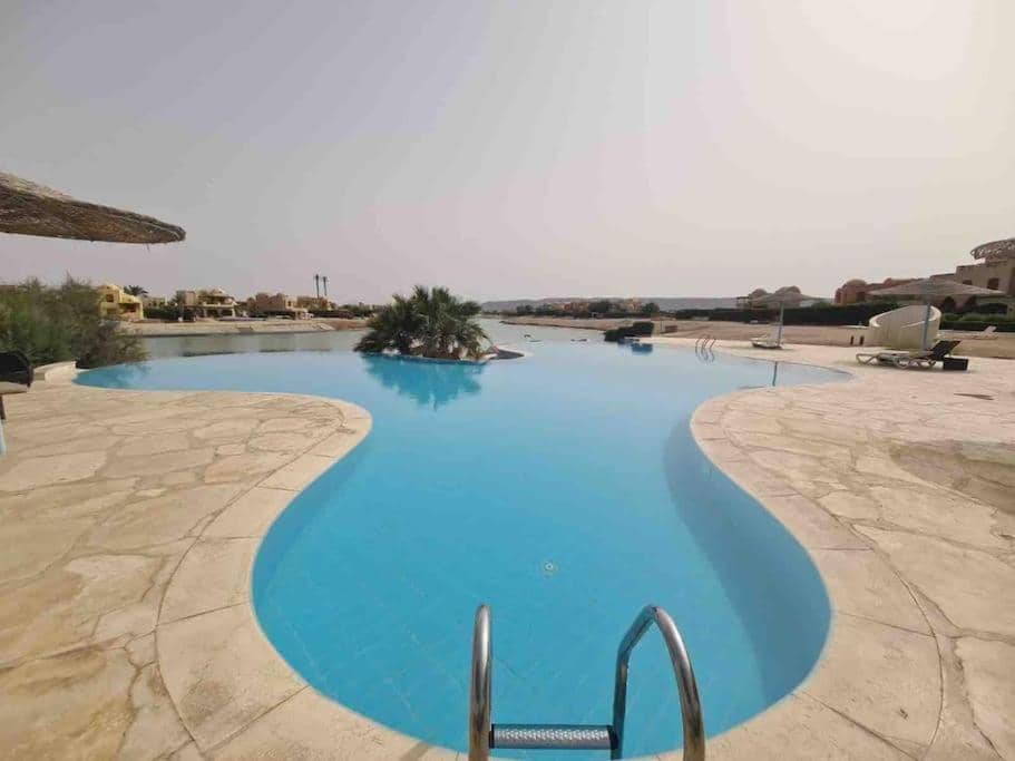 Sabina - A Luxurious Fully Furnished Ground Floor 2BD Apartment in El Gouna-Red Sea — 5