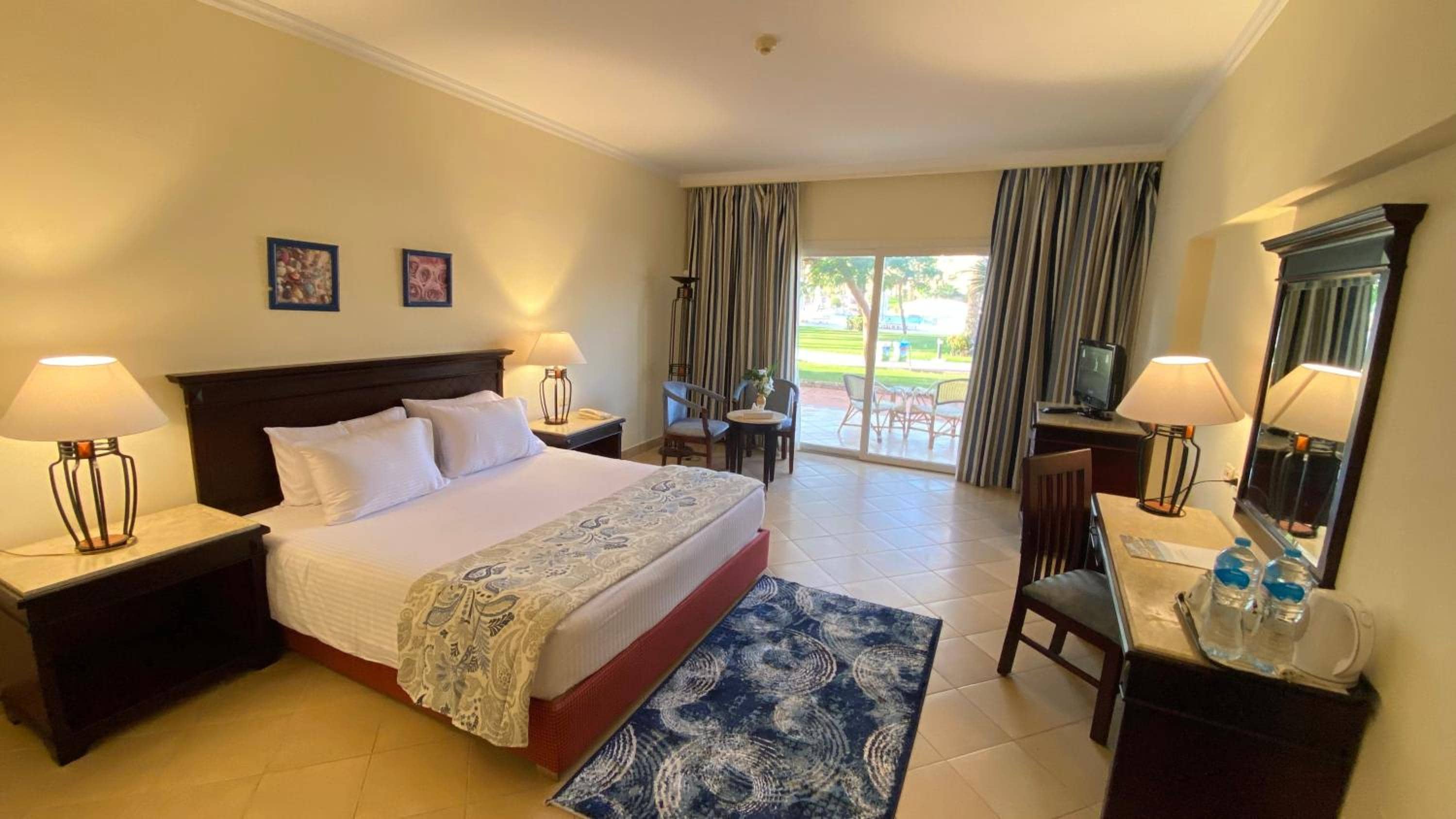 Amwaj Oyoun Resort — 2