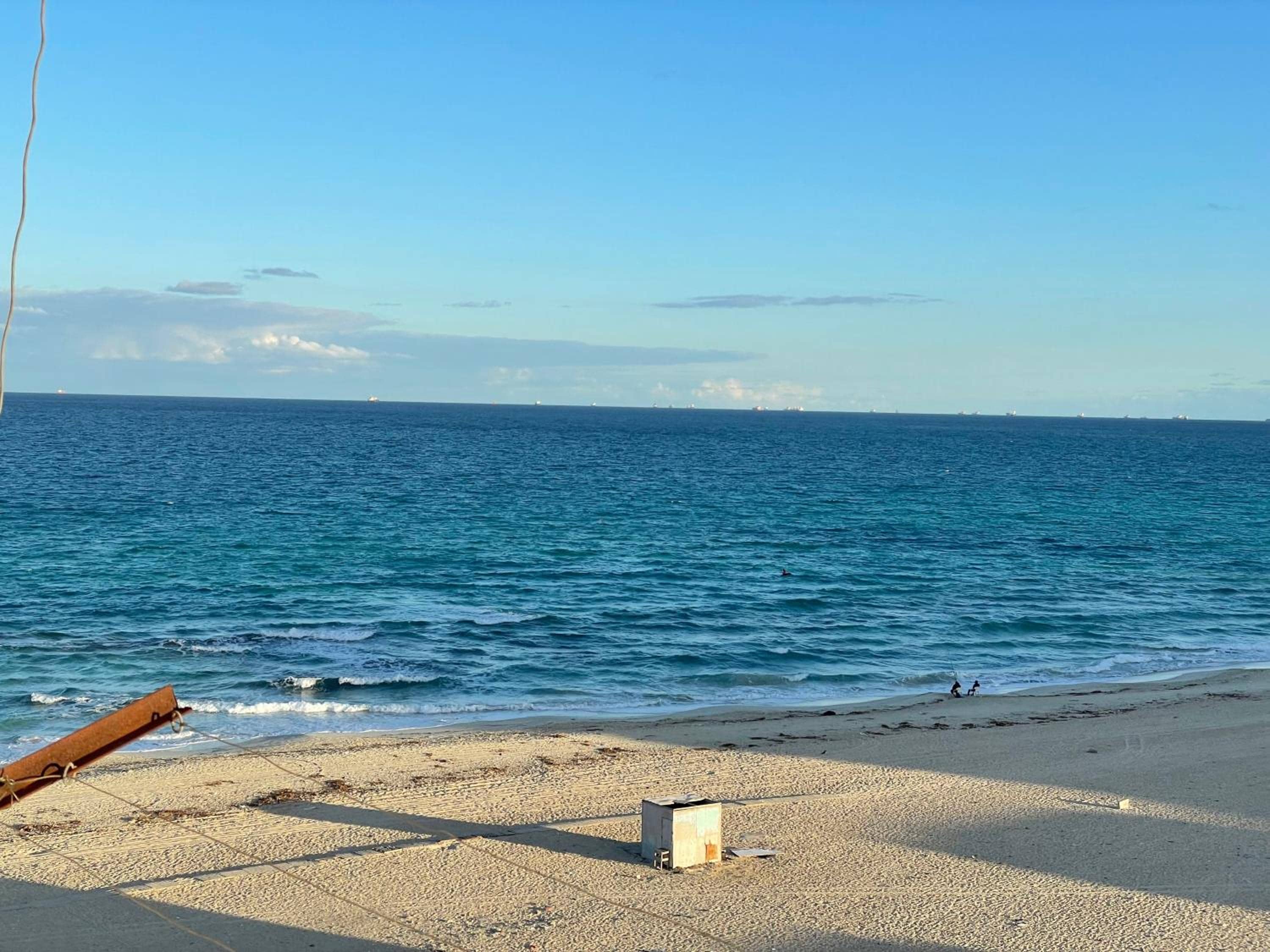 Alzohour Family condo with panoramic sea view — 3