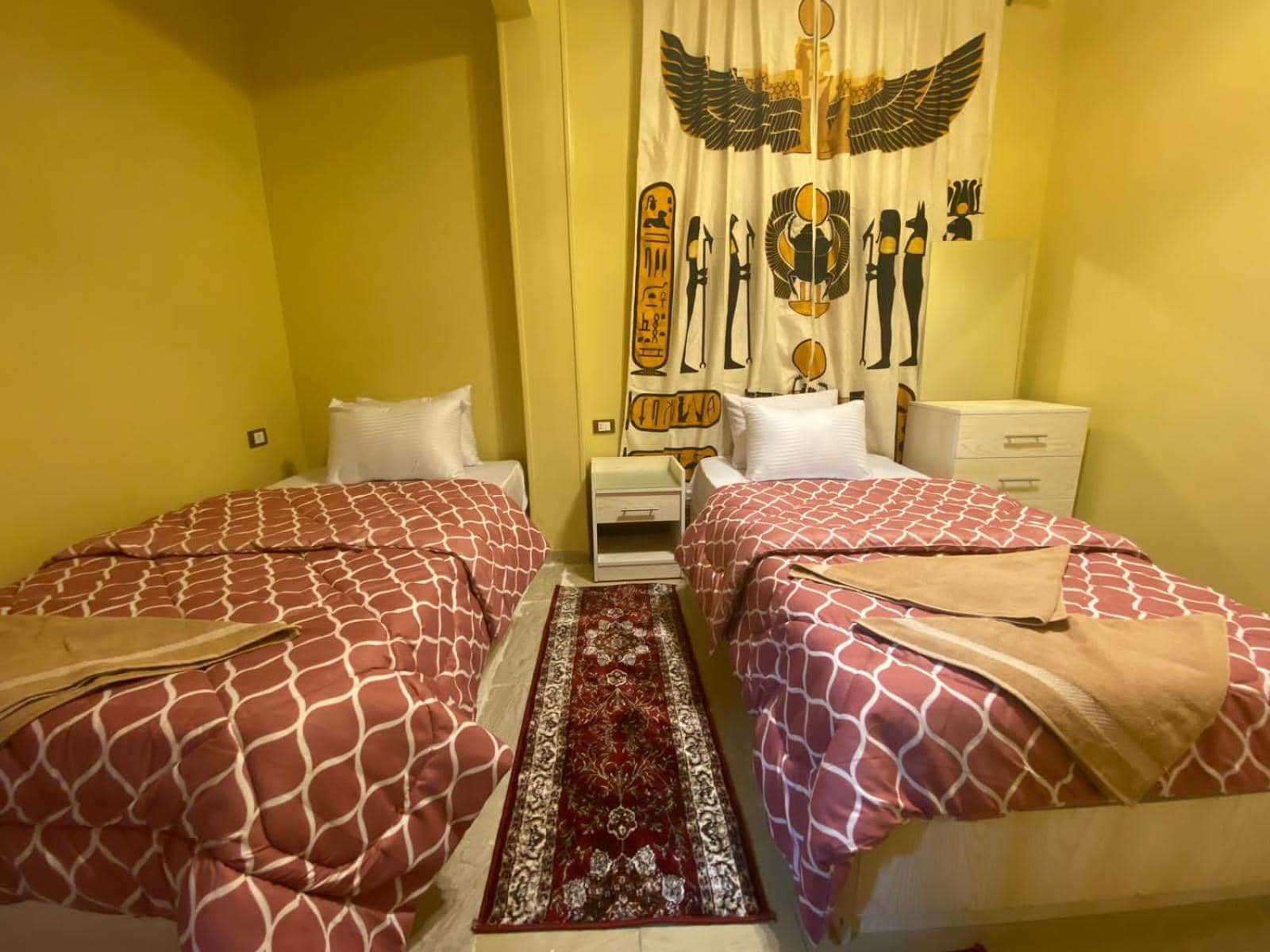 Bella Casa Pyramids Inn — 2