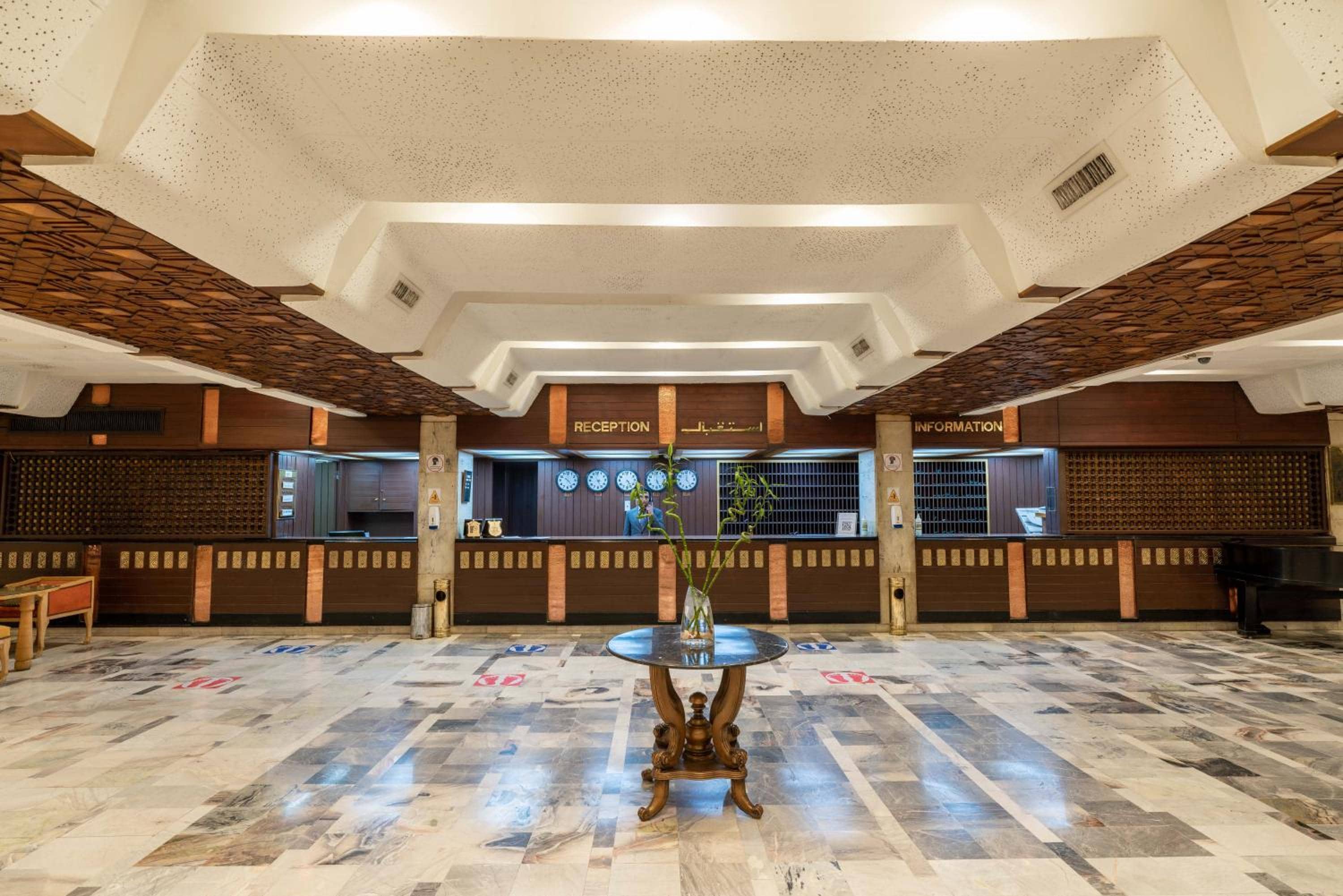 Aracan Eatabe Luxor Hotel — 5