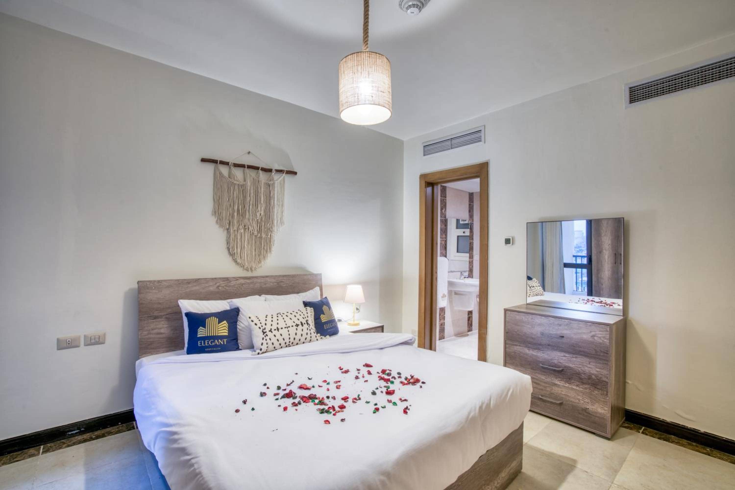 LOFTS by Elegant Hospitality - across AUC — 5