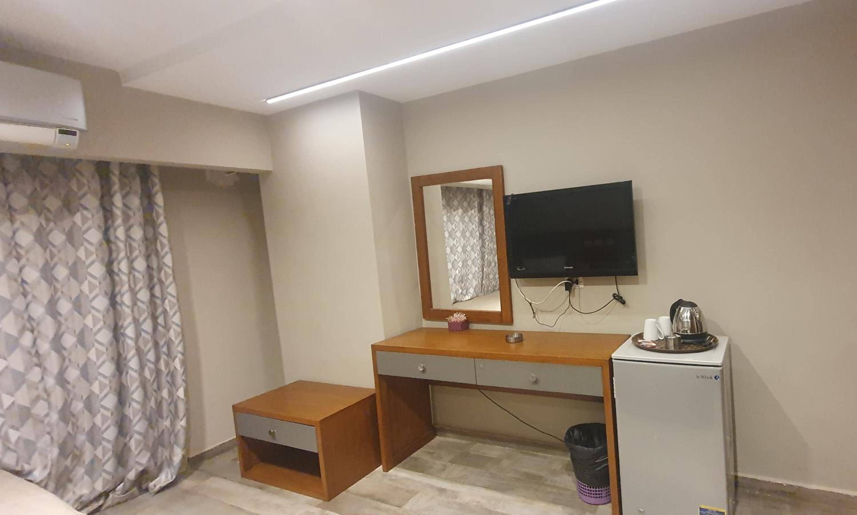 Garden City Plaza Hotel — 5