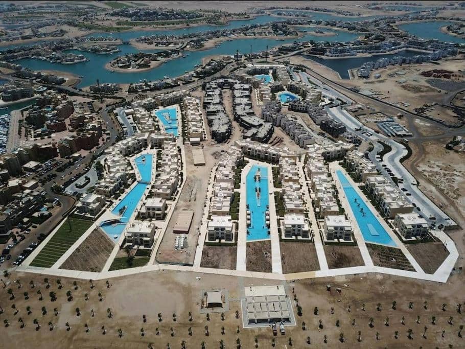 Mangroovy - 1BR Glamorous Gouna view condo