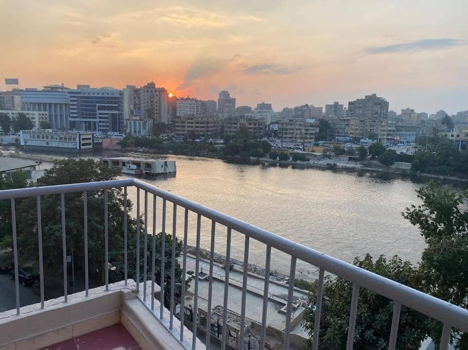 Nile View Apartment in Zamalek Stays — 2