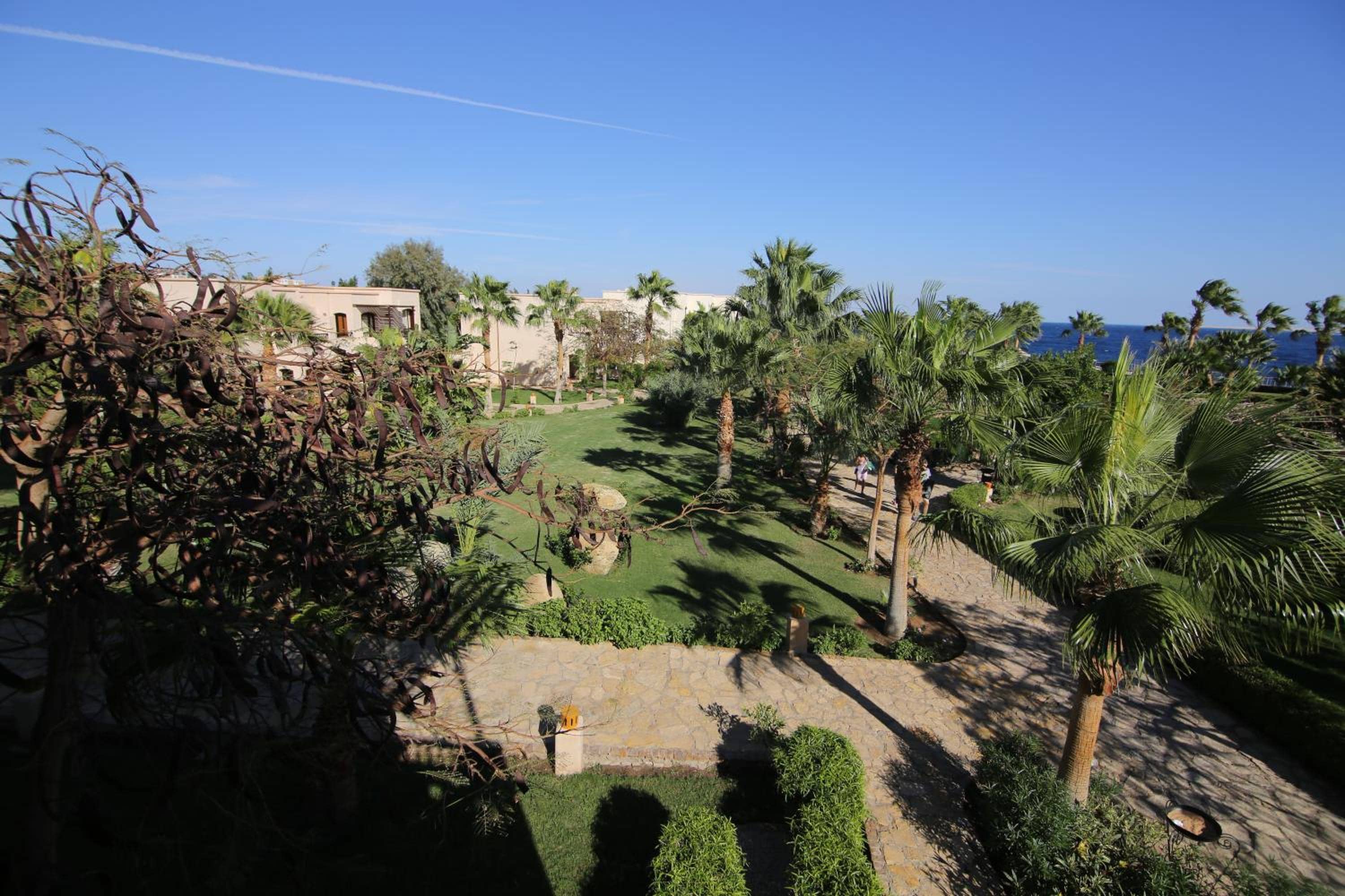 Tamra Beach Resort — 4