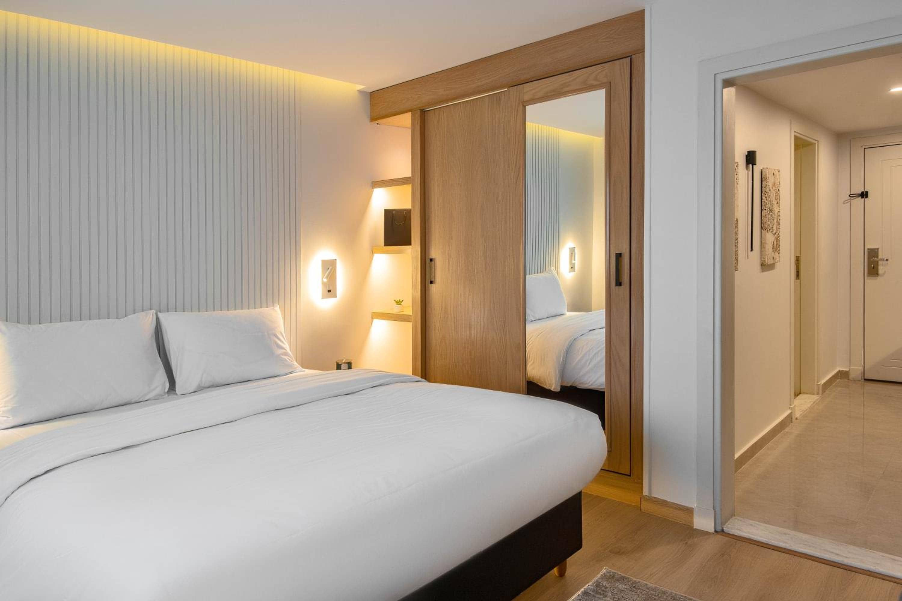 Parkside Boutique Serviced Apartments — 2