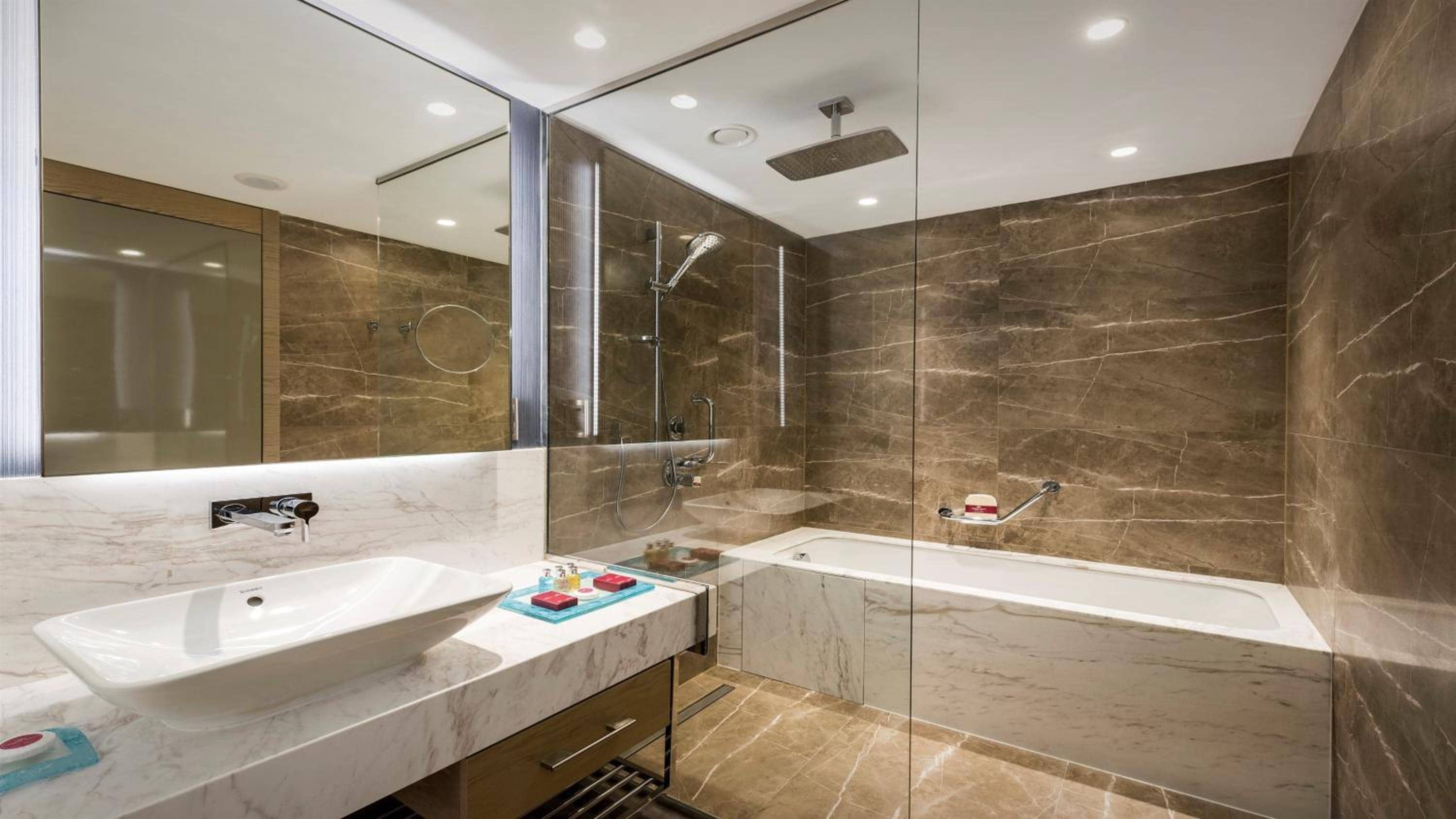 Crowne Plaza Florya Istanbul by IHG — 3
