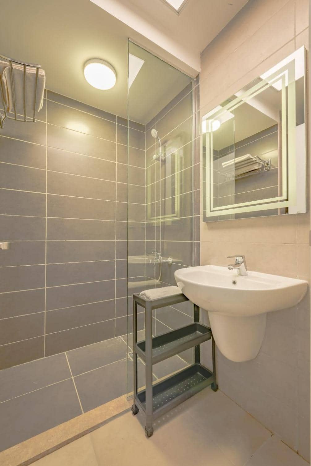 Modern 1-Bedroom Apartment in G-Cribs, El Gouna, pool access — 5