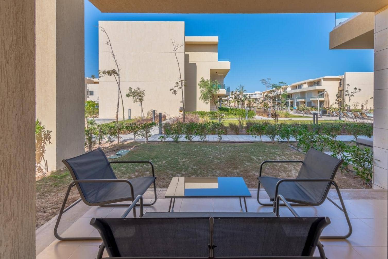 Modern 1-Bedroom Apartment in G-Cribs, El Gouna, pool access — 2