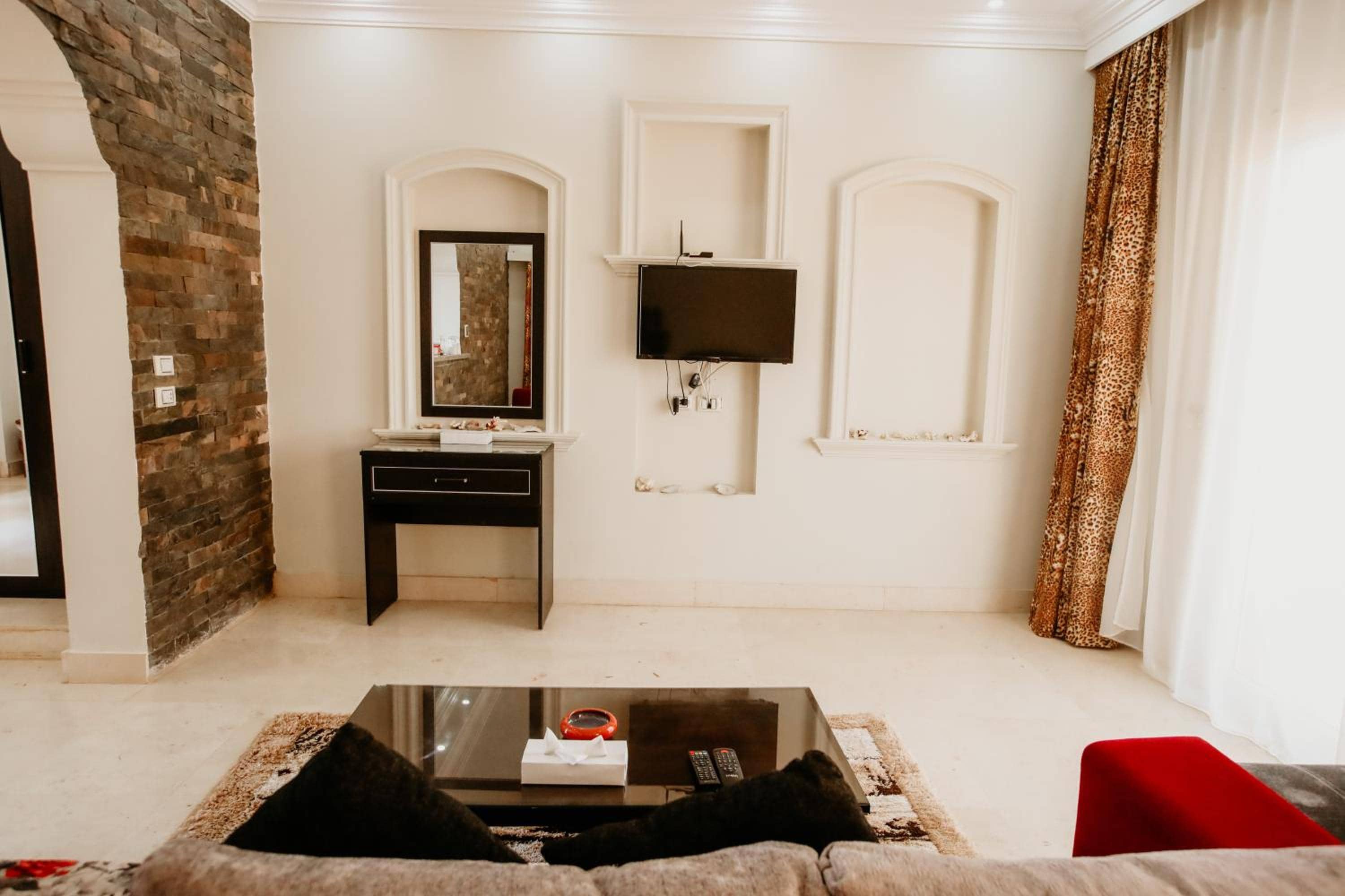 Caves Beach Resort Adults Only — 2