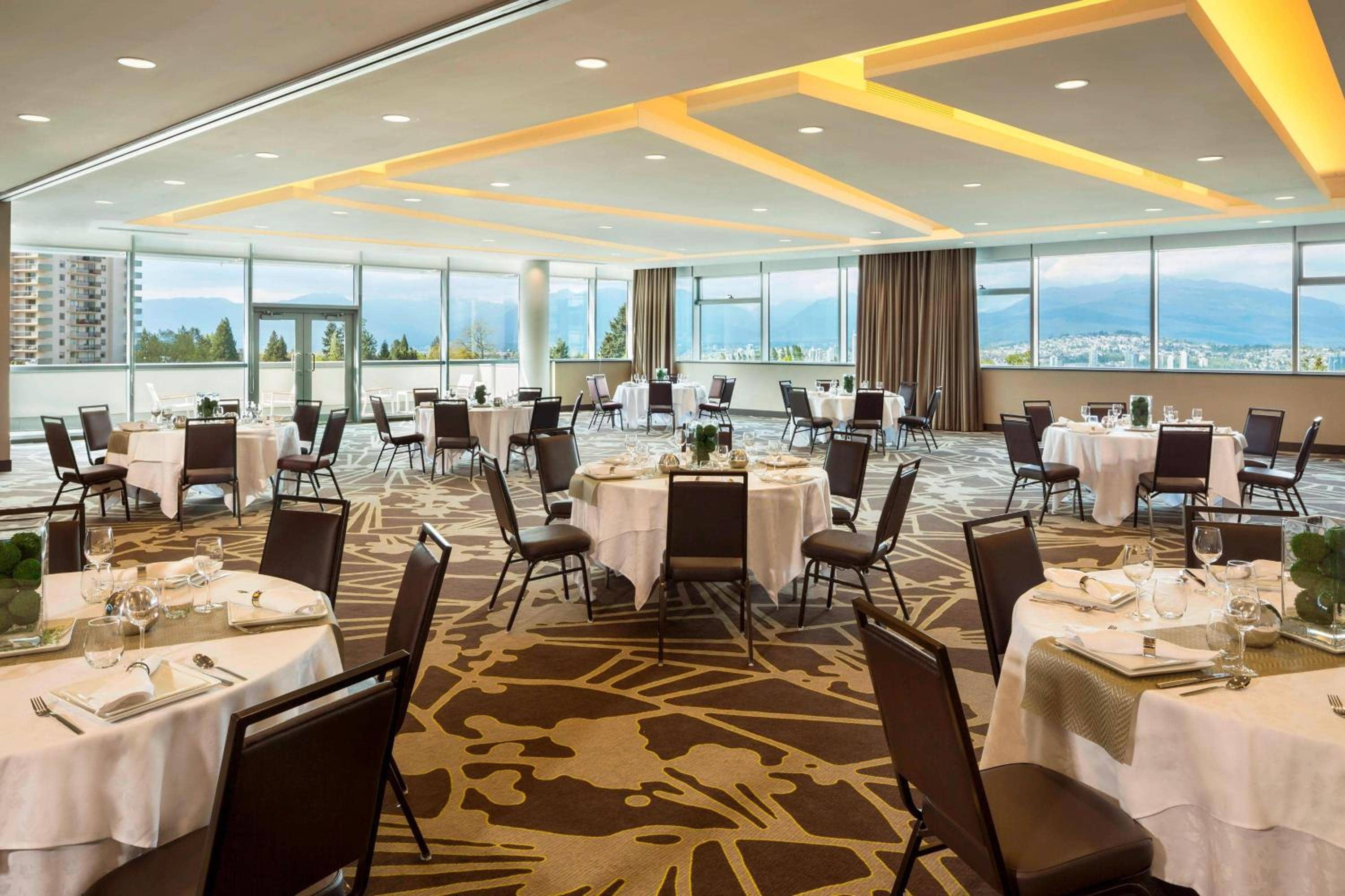 Element by Marriott Vancouver Metrotown — 4
