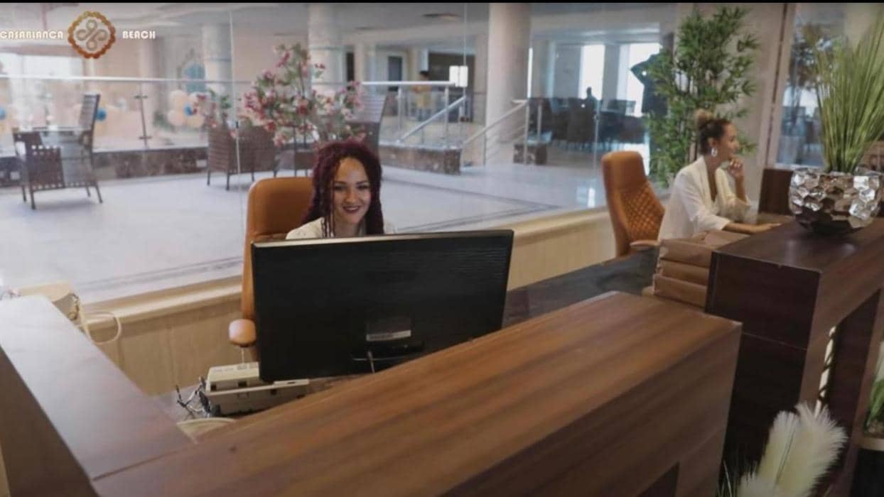 Casablanca beach resort, first line with private beach and swimming pools, — 5